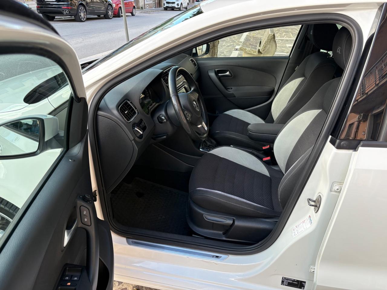 VW Polo 1.6 TDI 90CV DSG 5P R-Line FULL/LED/NAV