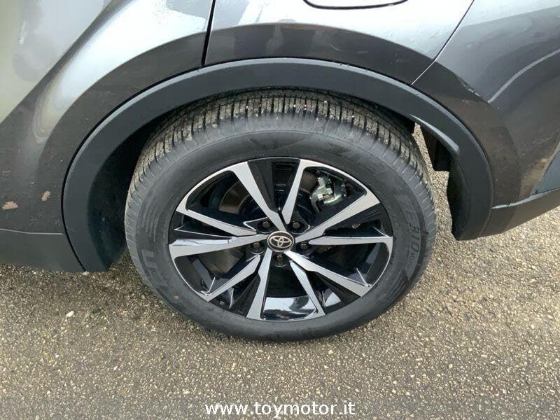 Toyota C-HR (2023-) 1.8 HV Trend