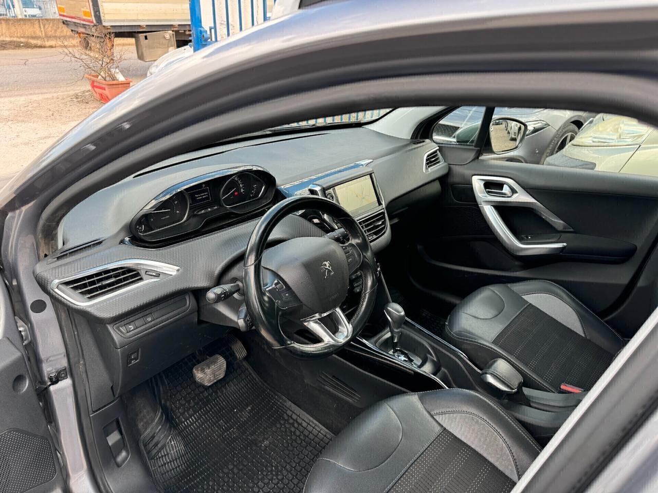 Peugeot 2008 BlueHDi 100 S&S Allure