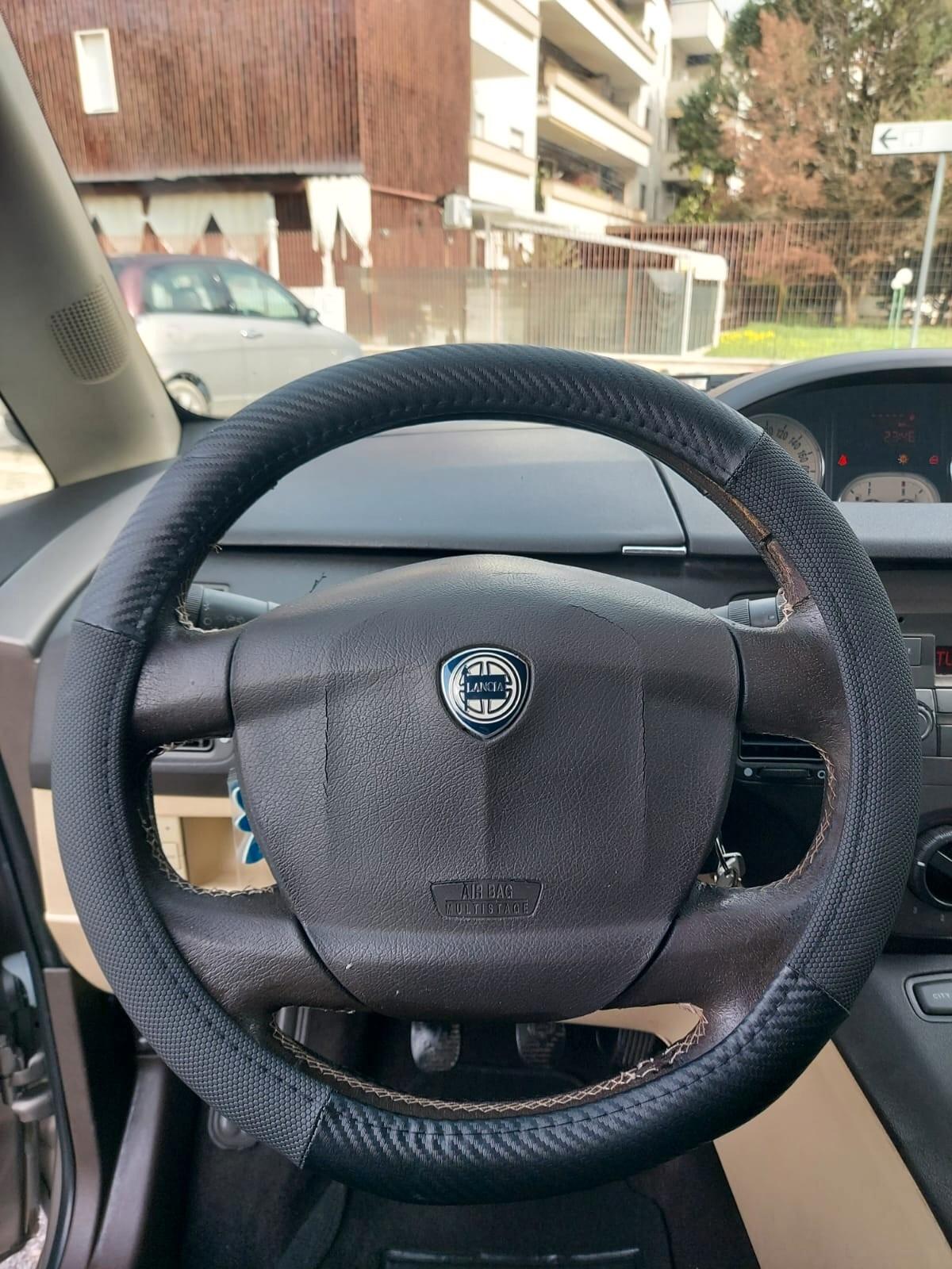 Lancia MUSA 1.3 Multijet 69CV Oro EURO4