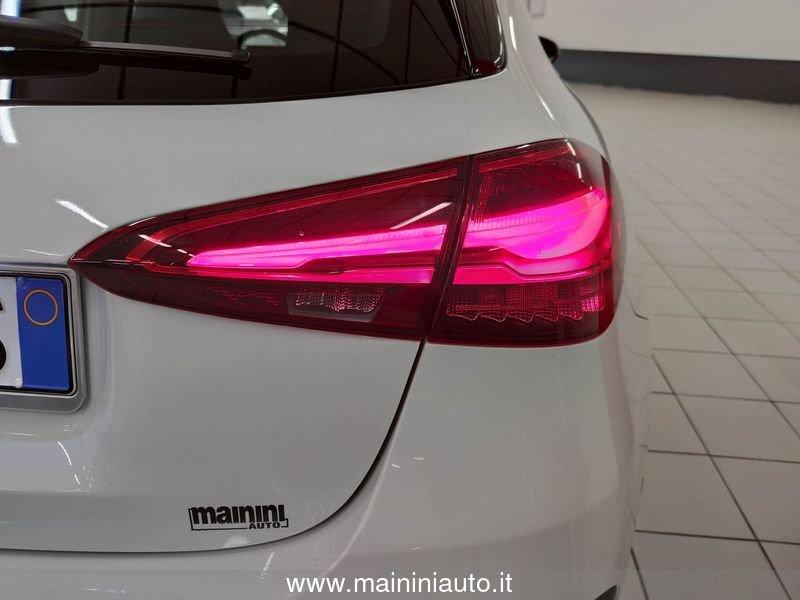 Mercedes-Benz Classe A A 180 d Automatic AMG Line Premium Cambio Automatico