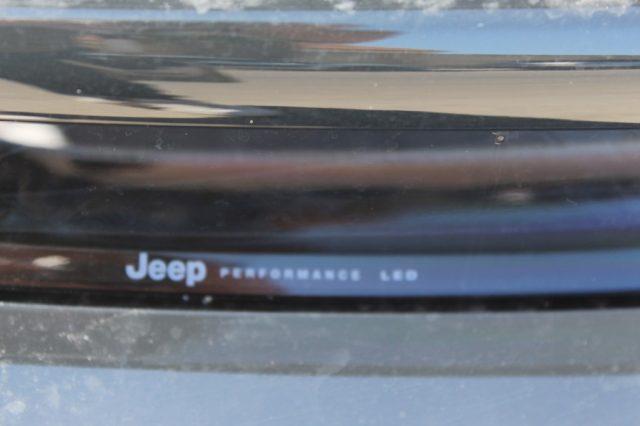 JEEP Avenger 1.2 Turbo 100 CV Summit BICOLOR -KM0