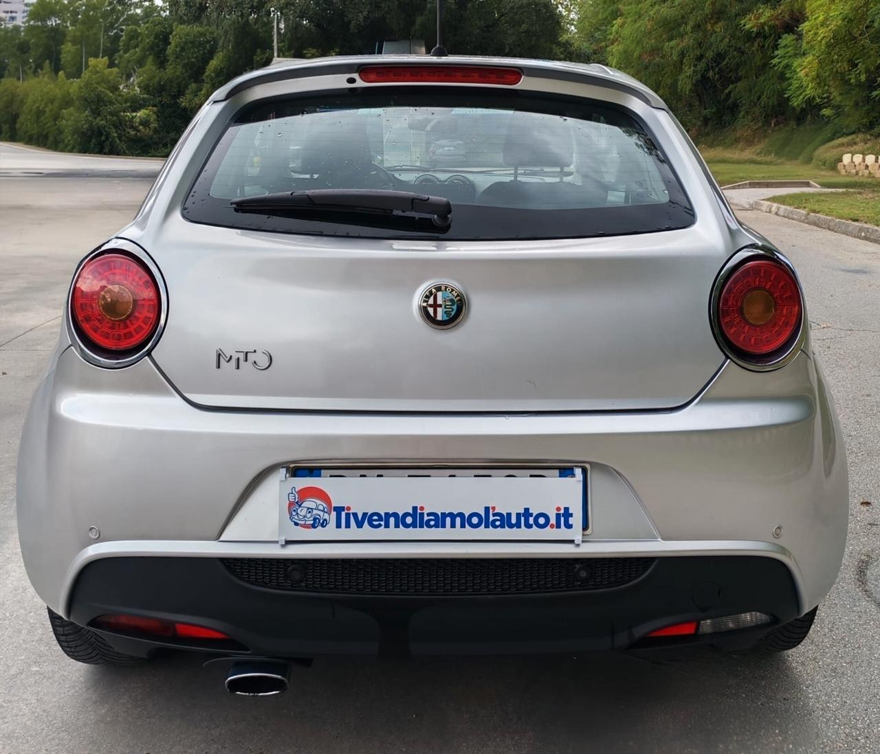 Alfa Romeo MiTo 1.6 JTDm 16V Distinctive Sport Pack