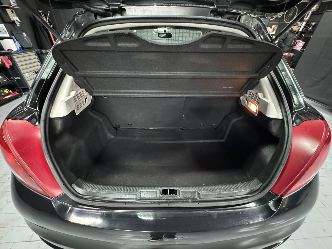 Peugeot 207 1.4 VTi 5p. X Line Neopatentati
