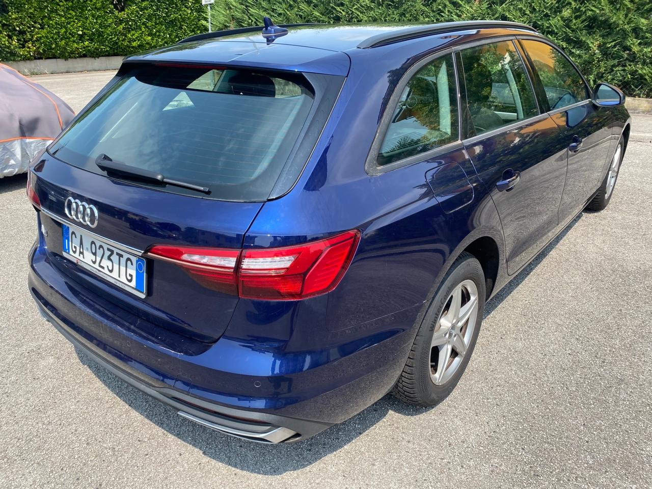 Audi A4 Avant 35 TDI/163 CV S tronic Business Advanced