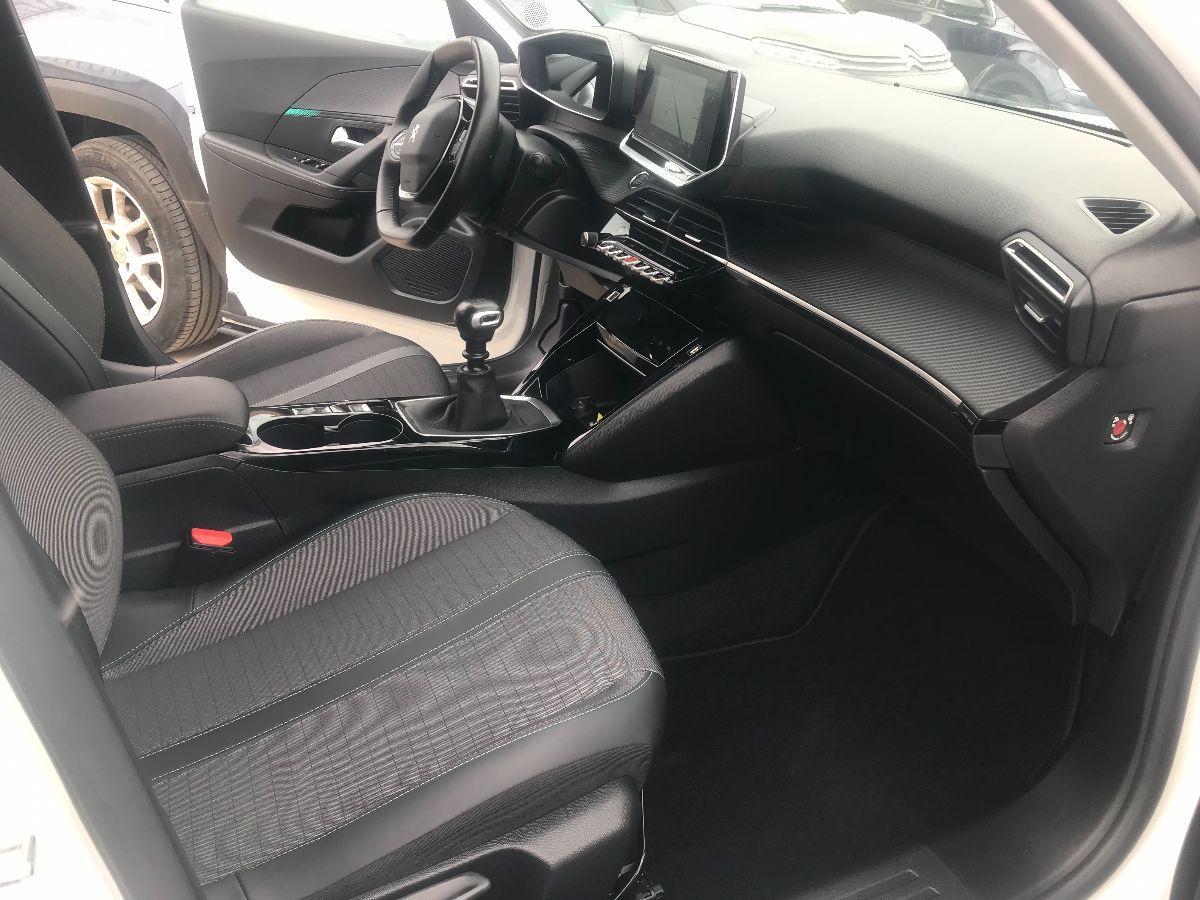 PEUGEOT 2008 BlueHDi 110 S&S Allure Pack