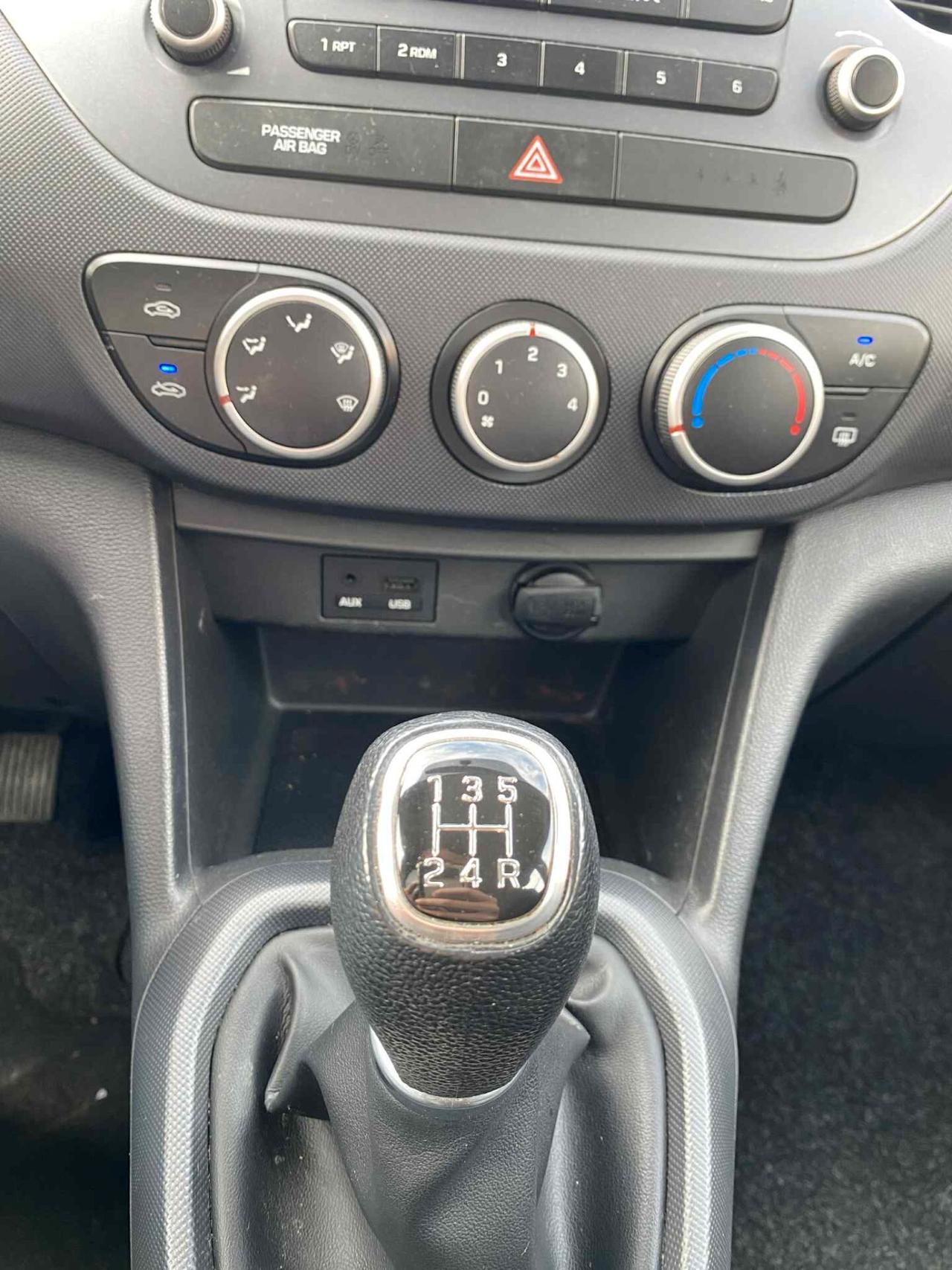 Hyundai i10 1.0 Benz Gpl della casa Ok Neop.