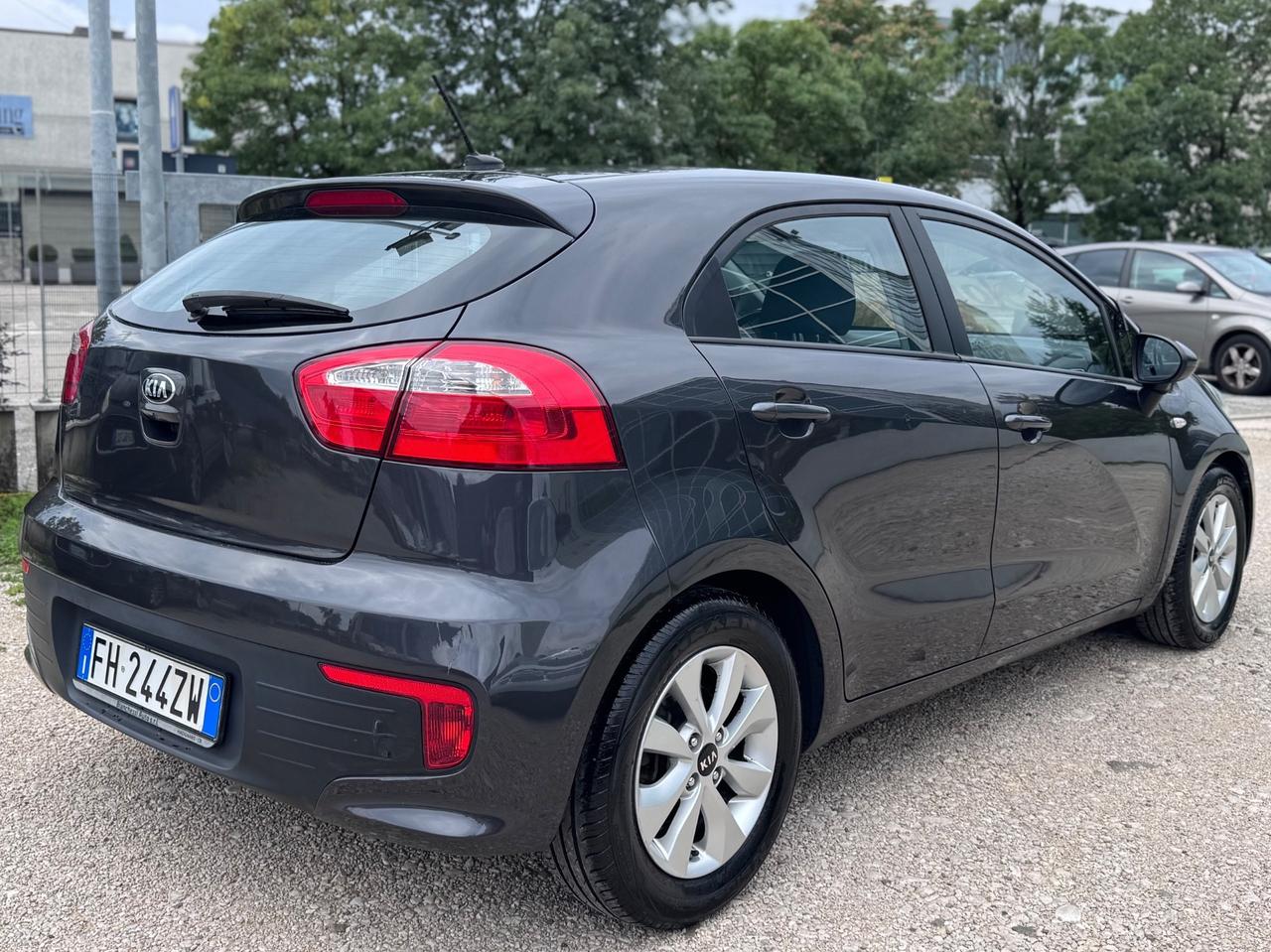 Kia Rio 1.2 GPL BENZINA 85cv - 2017 Euro 6b
