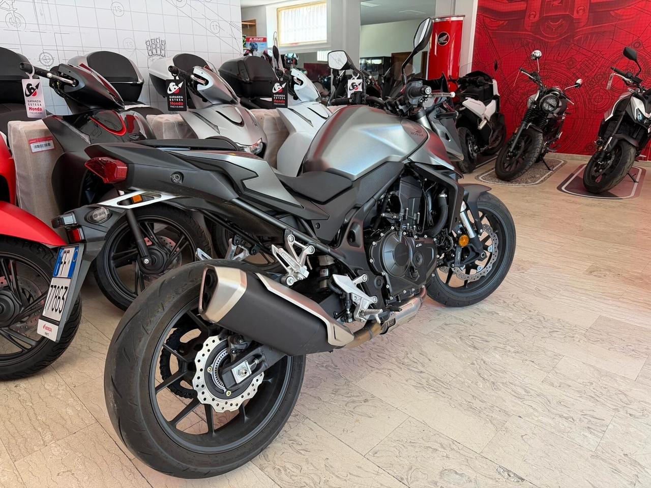 Honda Hornet 750
