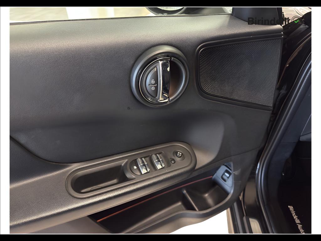 MINI Mini Countrym.(F60) - Mini 1.5 Cooper Business Countryman