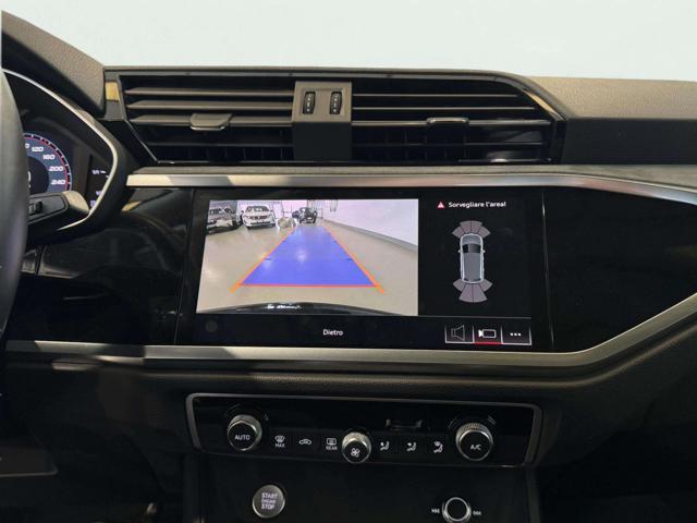 AUDI Q3 40 TFSI quattro S tronic Business Advanced