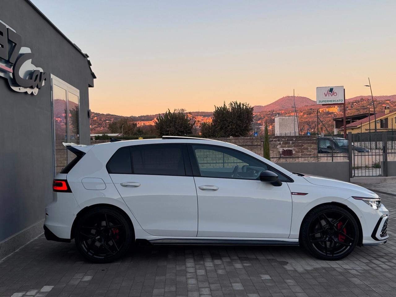 Volkswagen Golf 2.0 TSI GTI - TETTO APRIBILE - CAMERA - PRONTA CONSEGNA - TAGL. UFFICIALI - iQLIGHT