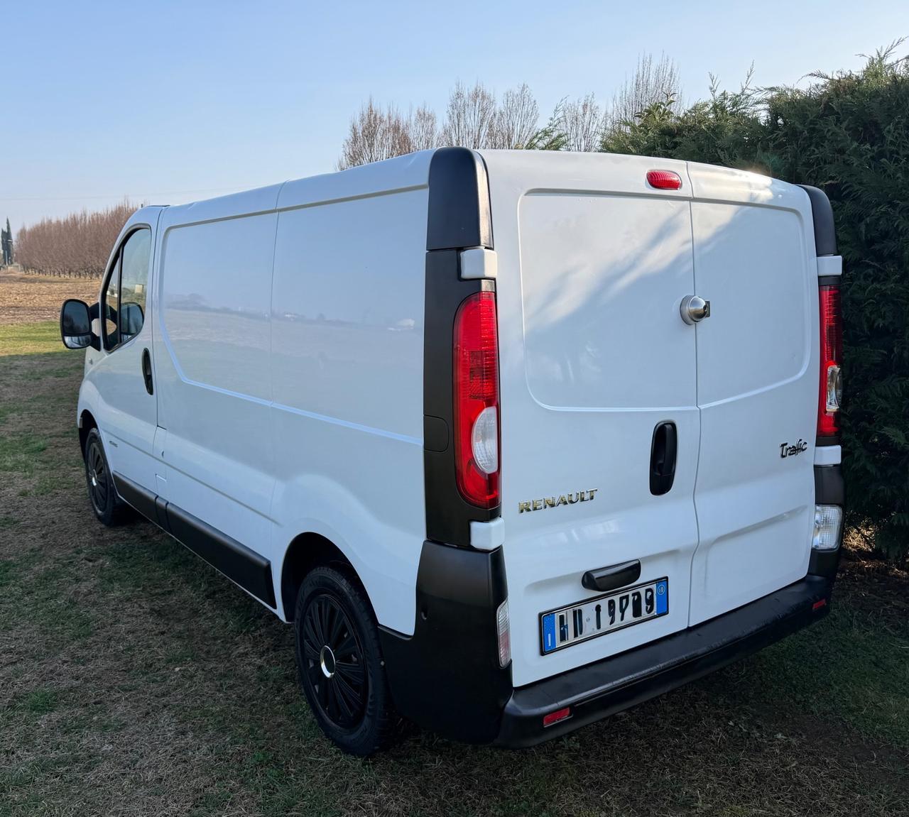 RENAULT TRAFIC 2.0 CTDi 115CV 6 MARCE CLIMA BIANCO