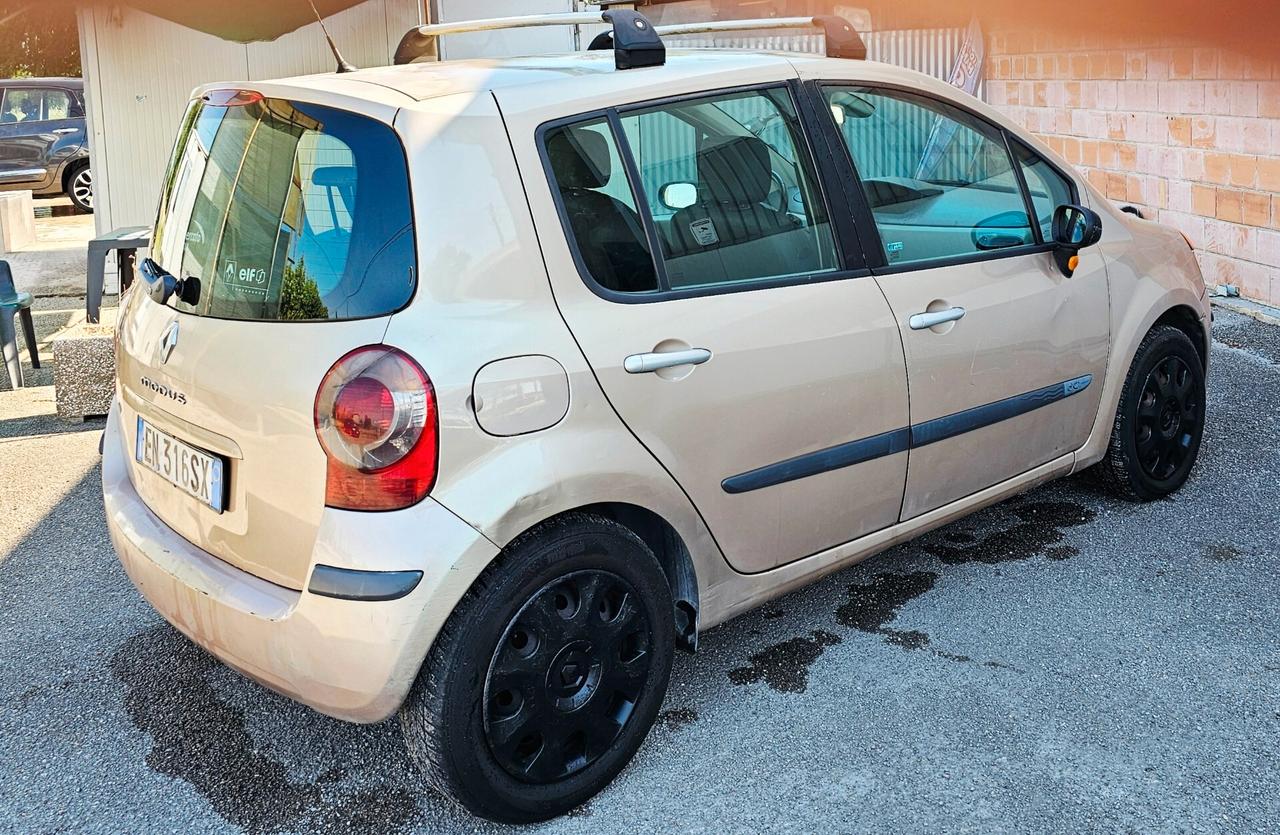 Renault Modus 1.5 dCi 75CV Wave