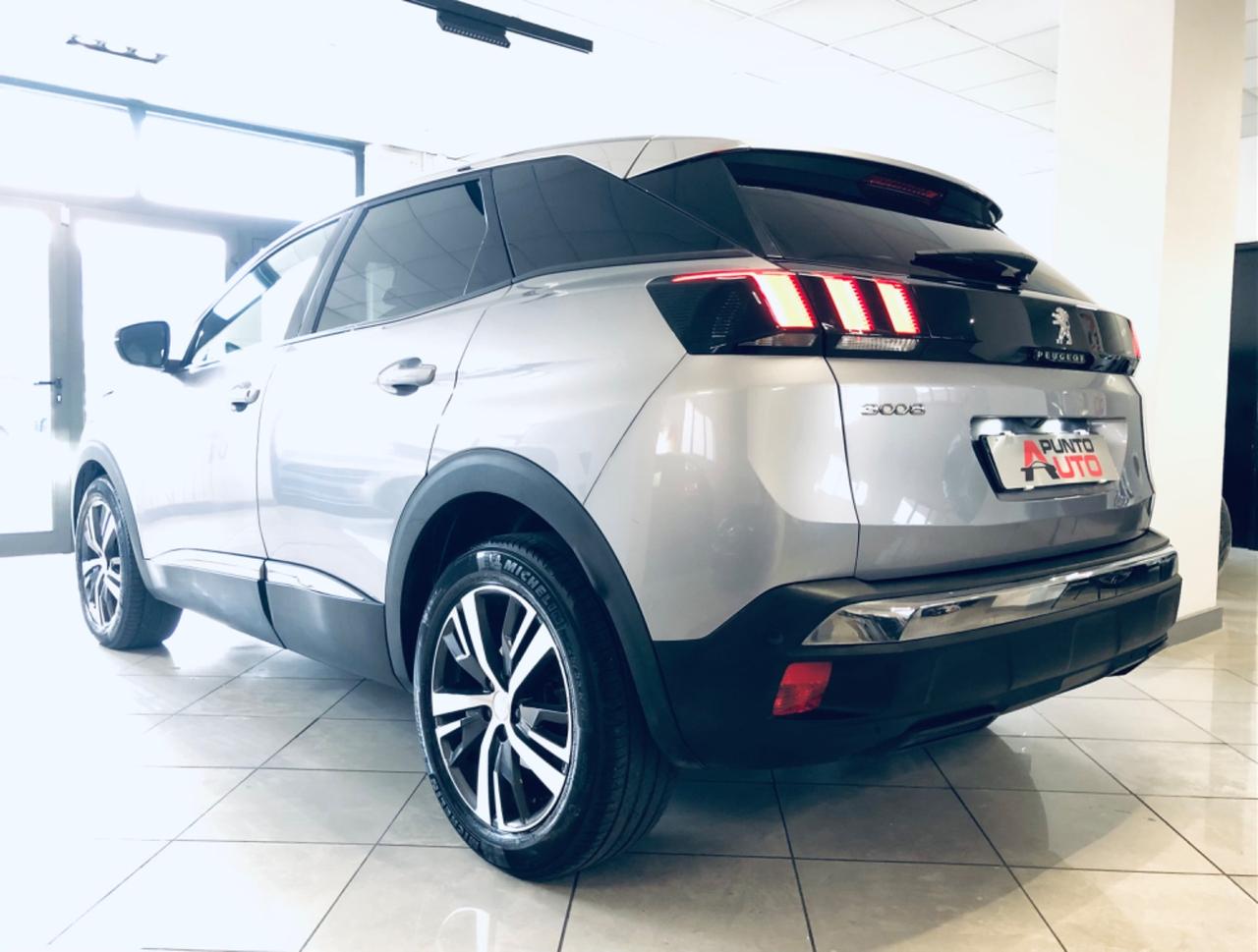 Peugeot 3008 1.5 HDI ALLURE PELLE-TELECAMERA