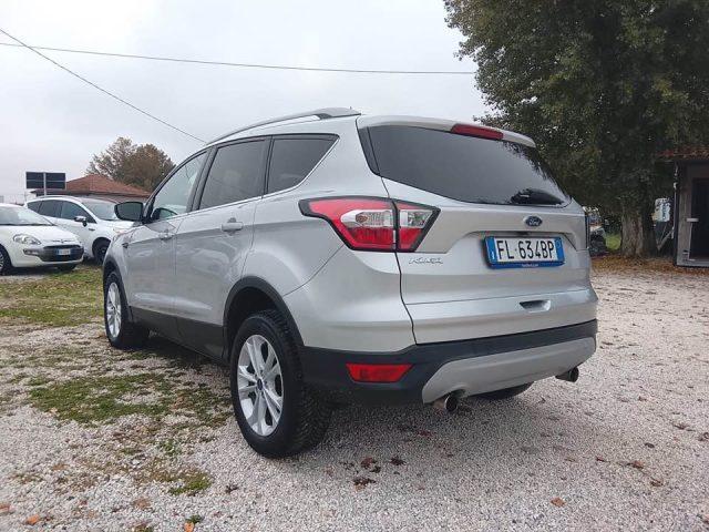 FORD Kuga 1.5 TDCI 120CV S&S 2WD Powershift ST-Line Business