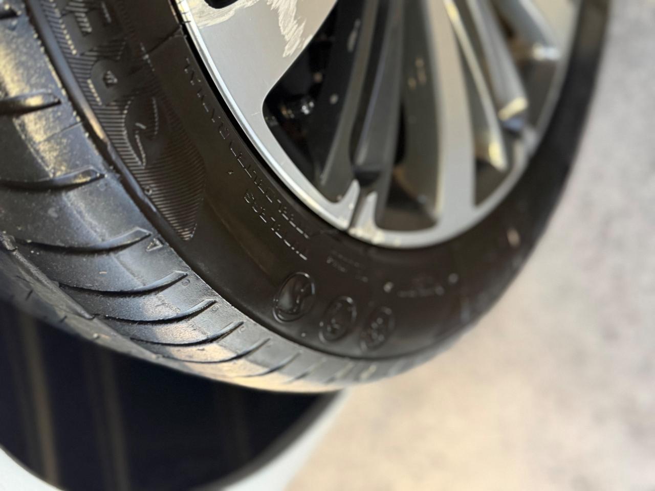 Peugeot 208 1.6hdi 75cv allure - 2018 km certificati