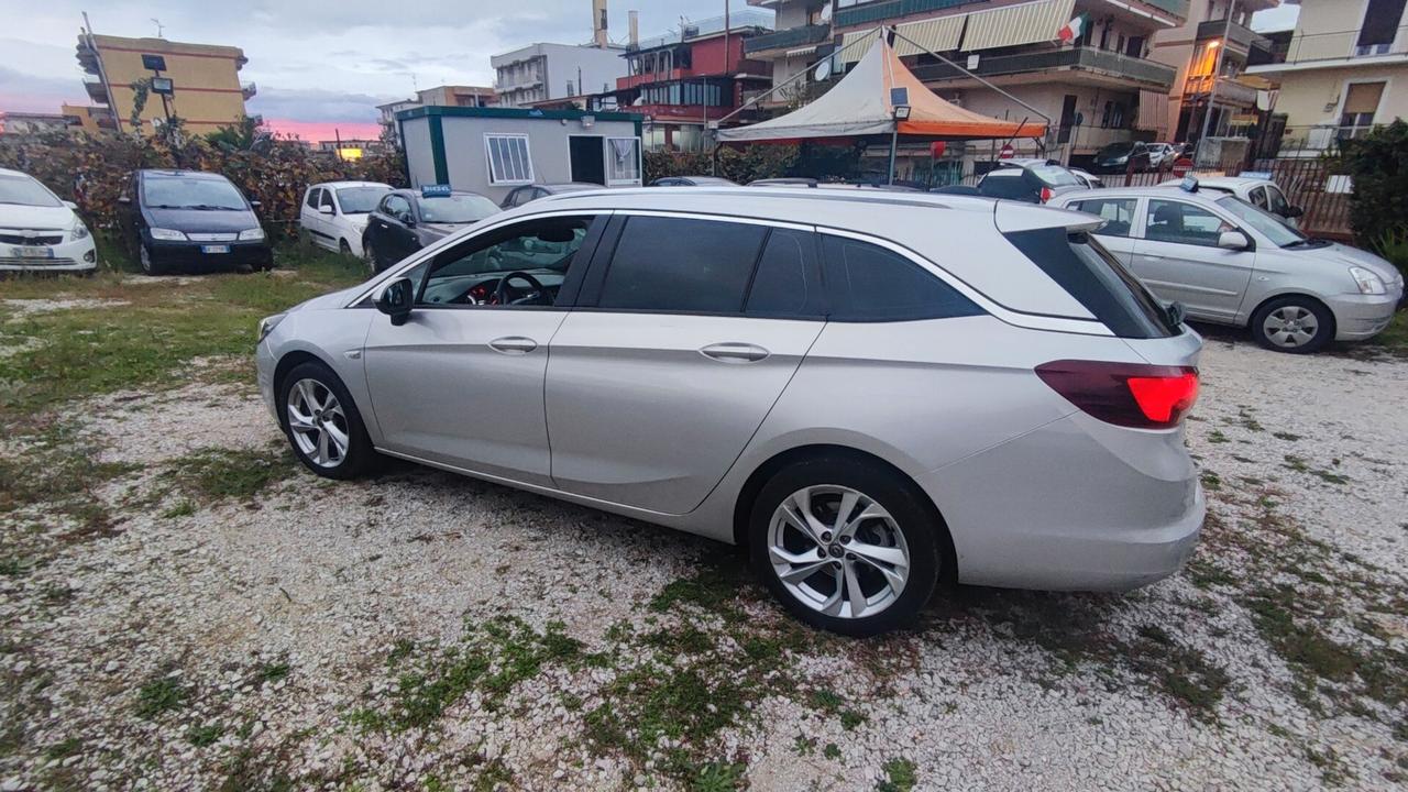 Opel Astra sw 2017 automatica 1.6