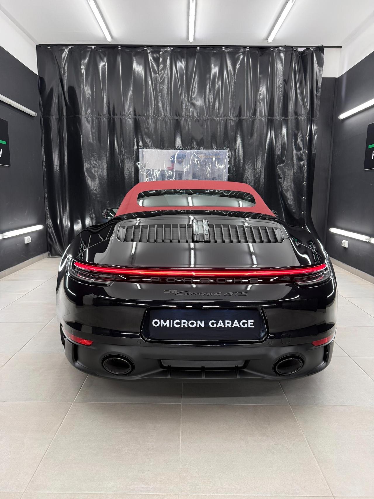 Porsche 911 Carrera 4 GTS Cabriolet