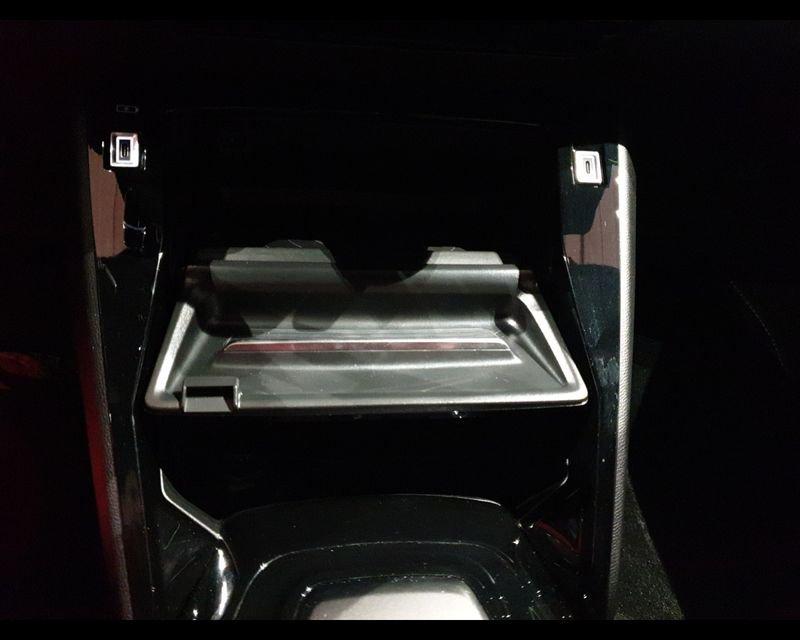 Peugeot 2008 2ª serie PureTech 130 S&S EAT8 GT