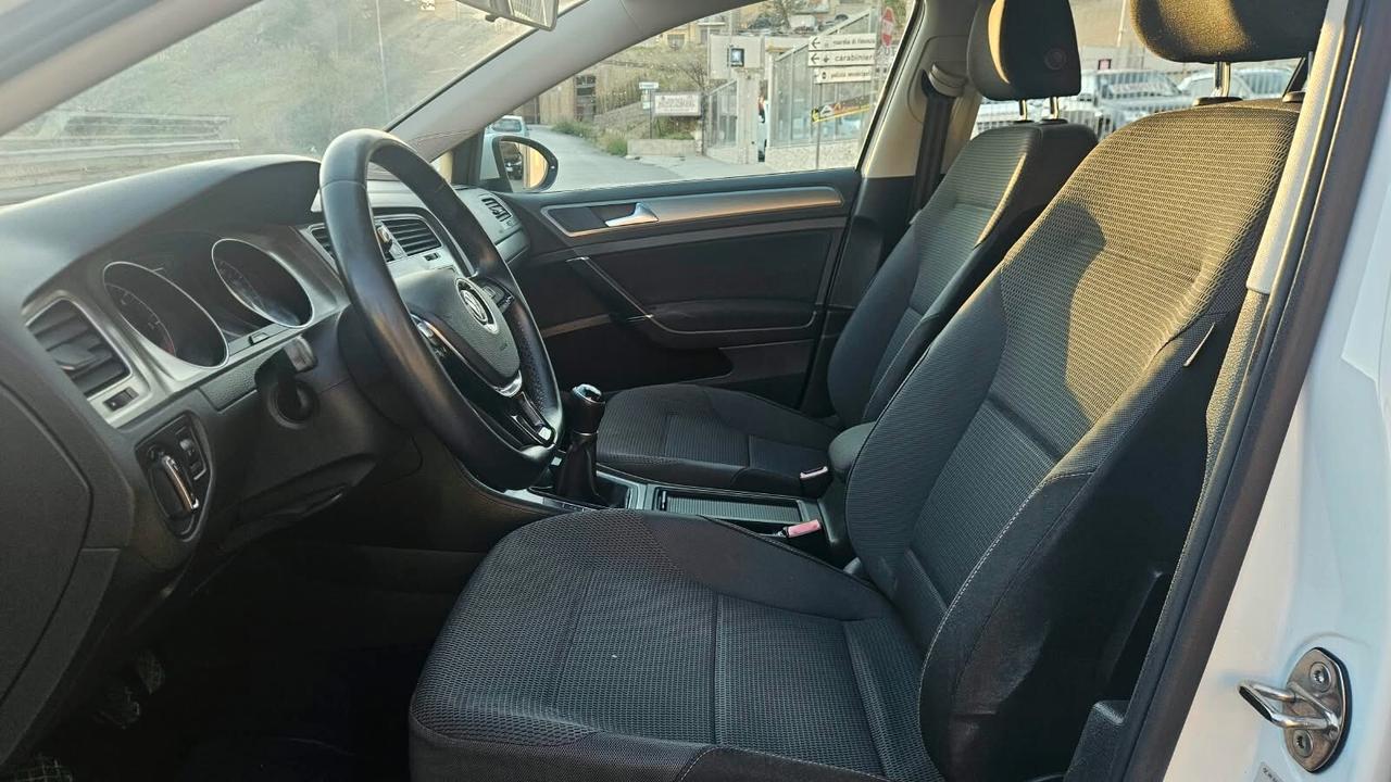 Volkswagen Golf VII 1.6 TDI 110CV 5p. Comfortline
