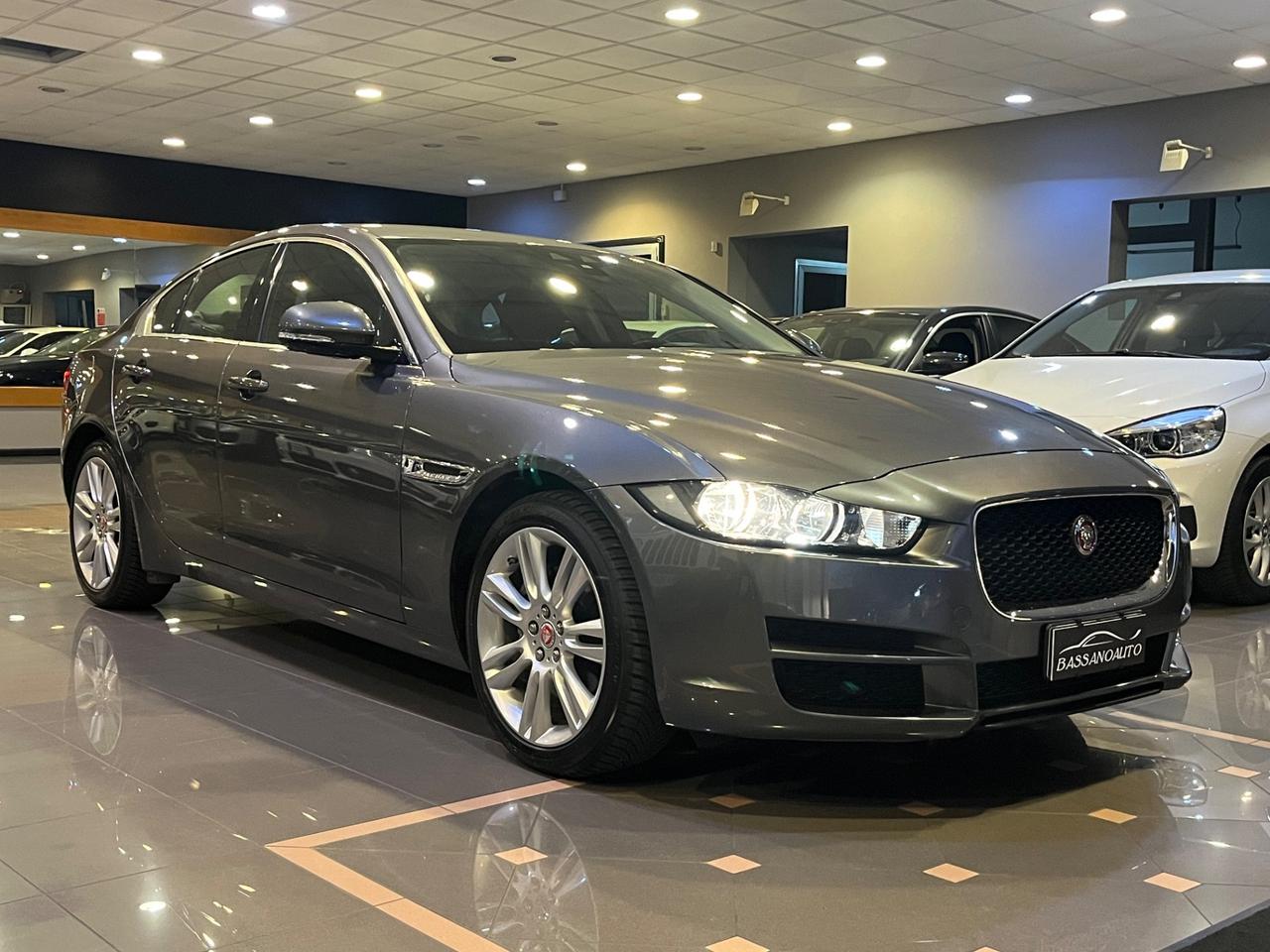 Jaguar XE 2.0d Pure 180cv auto