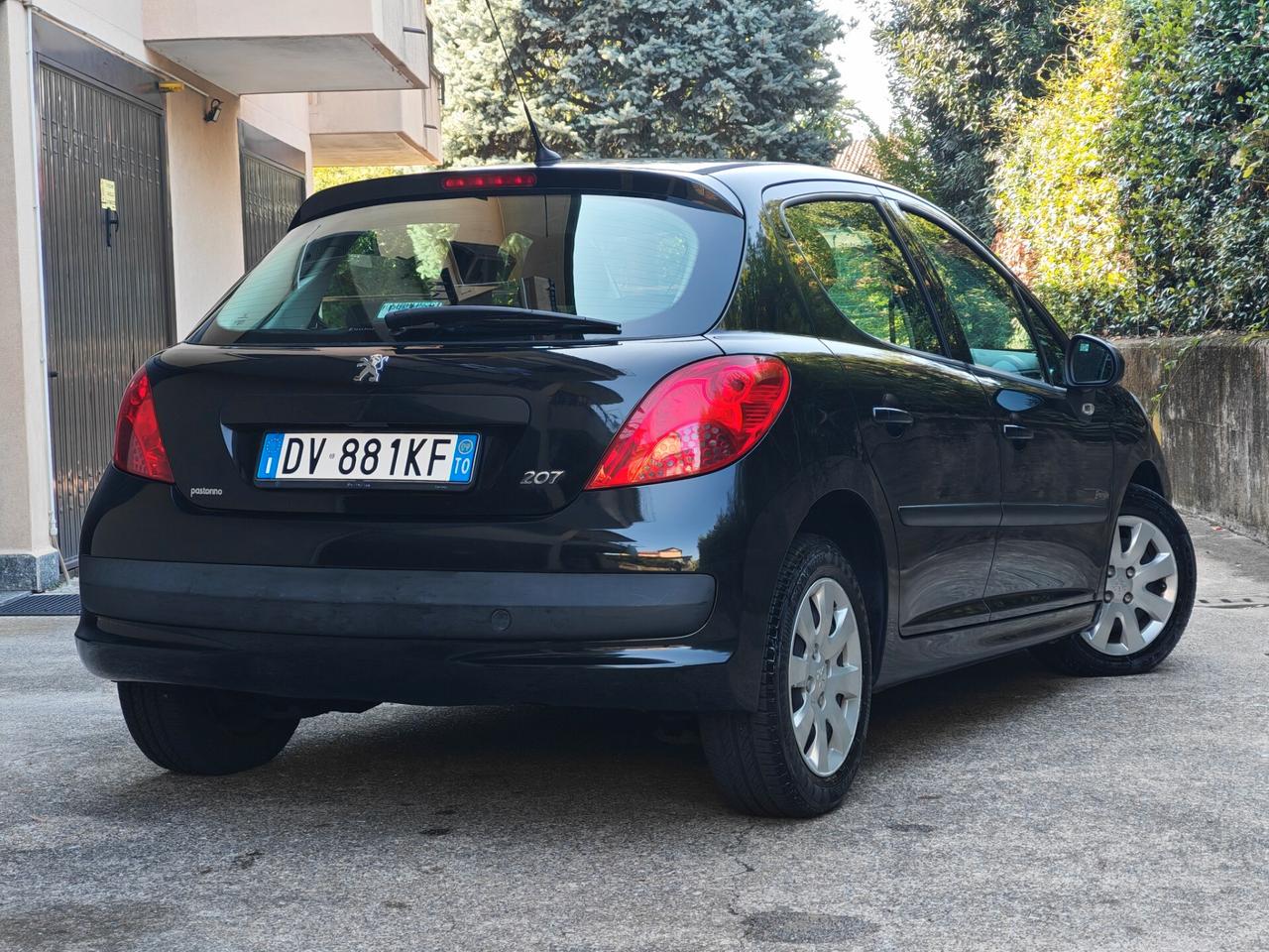 Peugeot 207 1.4 BENZINA 95cv / 43.000km / Unipro