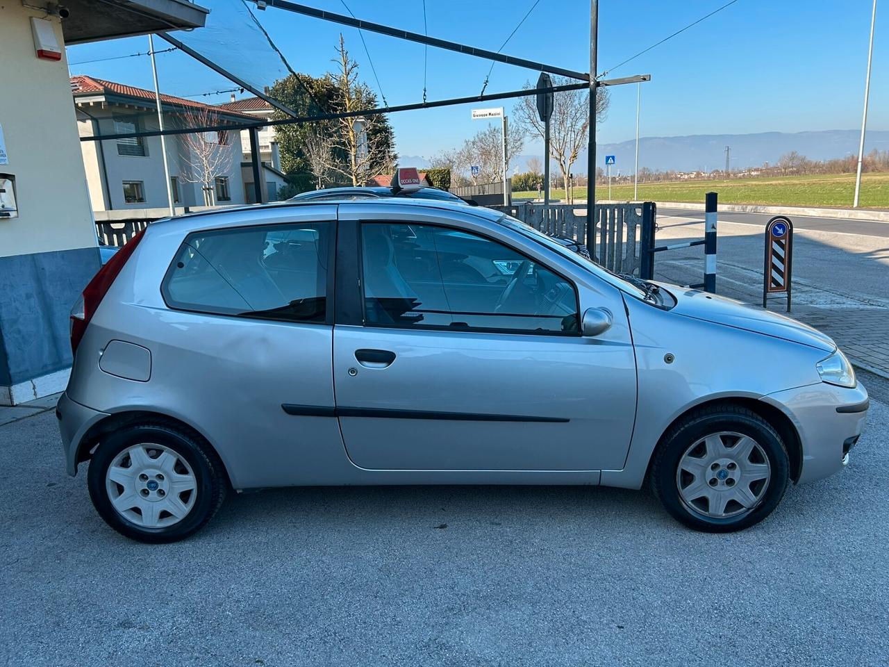 FIAT PUNTO 1.3 MJT 69CV 3p. - OK NEOPATENTATI