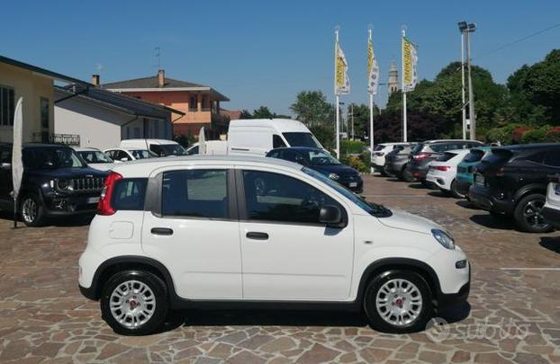 FIAT Panda 1.0 FireFly S&S Hybrid 5 Posti + Pack