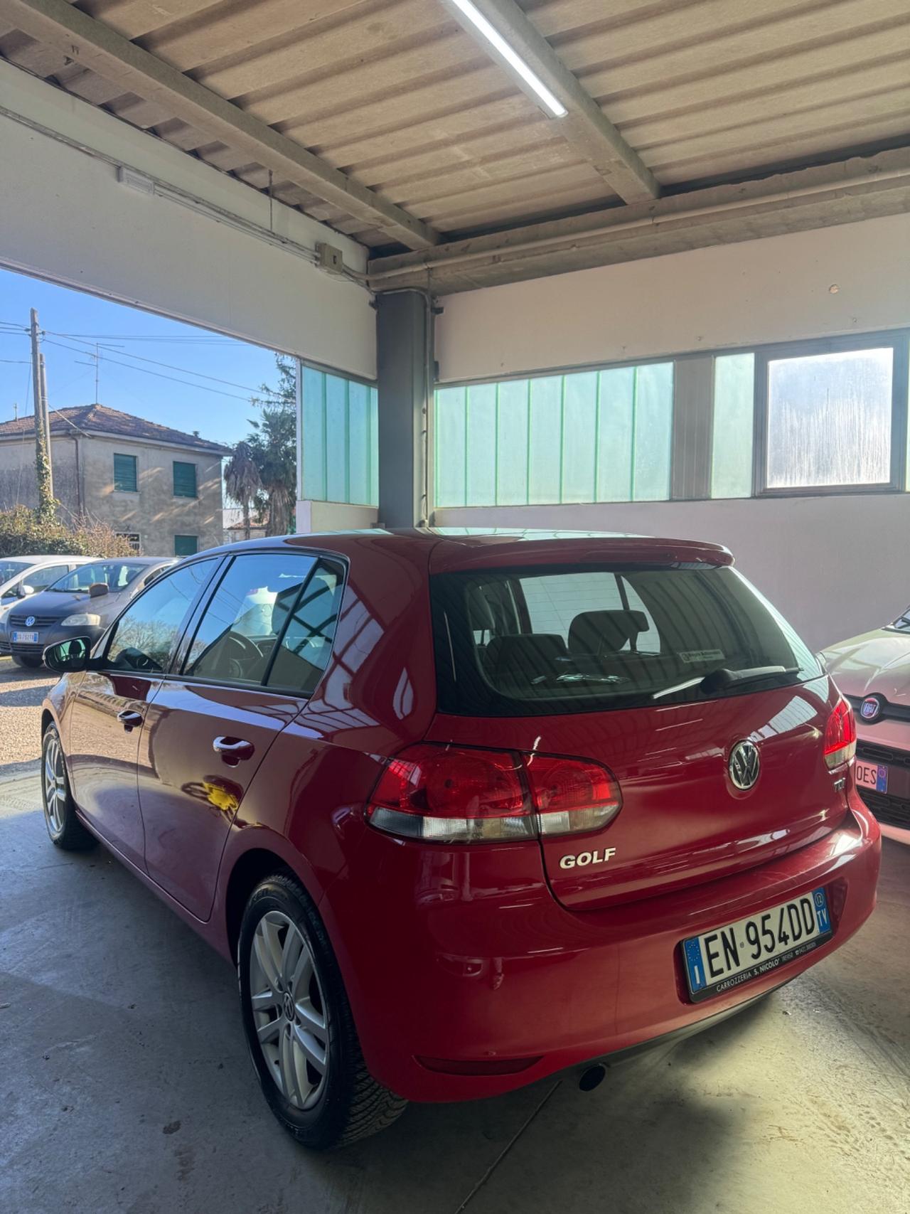 Volkswagen Golf 1.6 TDI DPF 5p. Highline