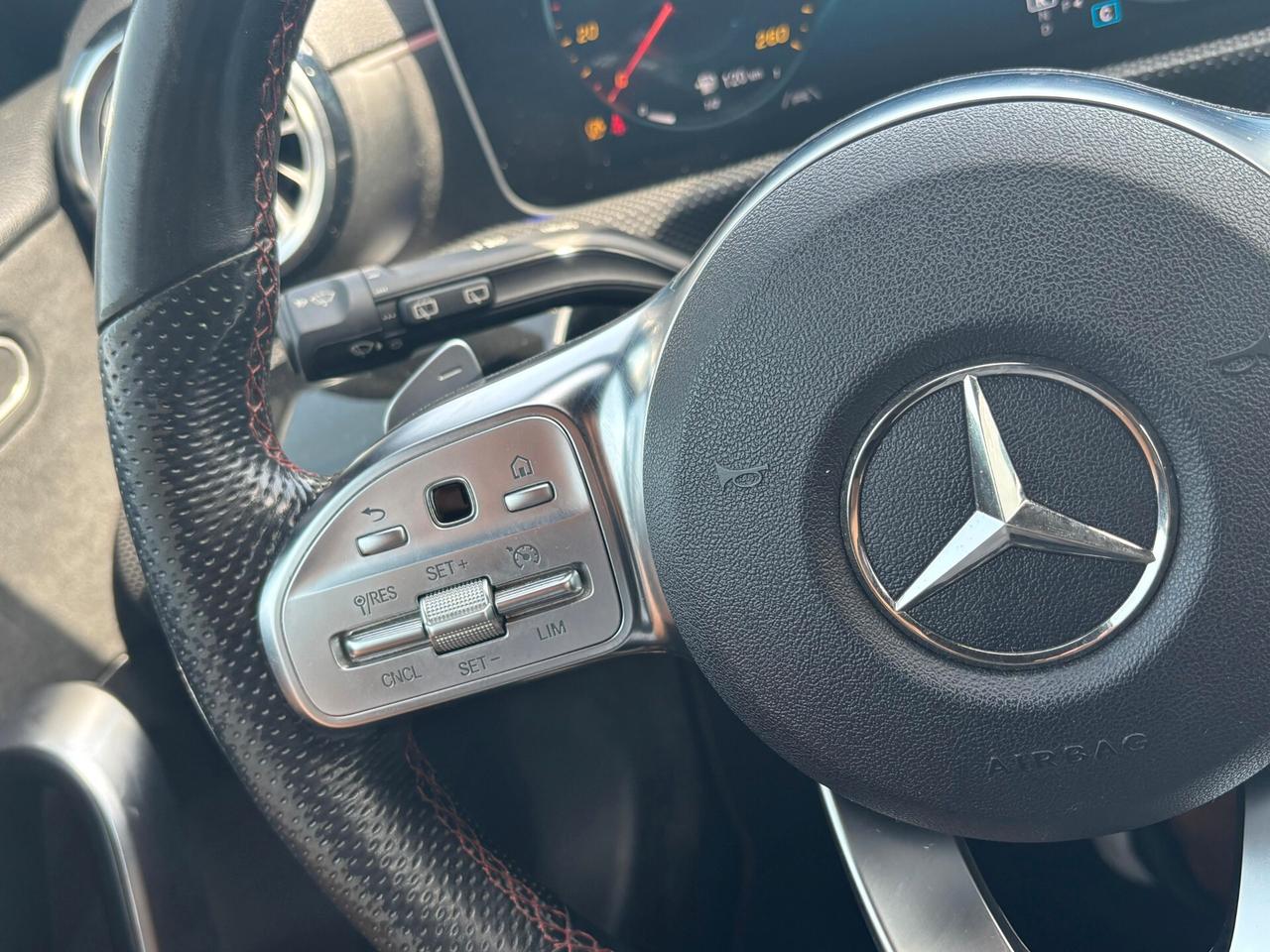 Mercedes-benz A 180 d Automatic Premium Amg Line