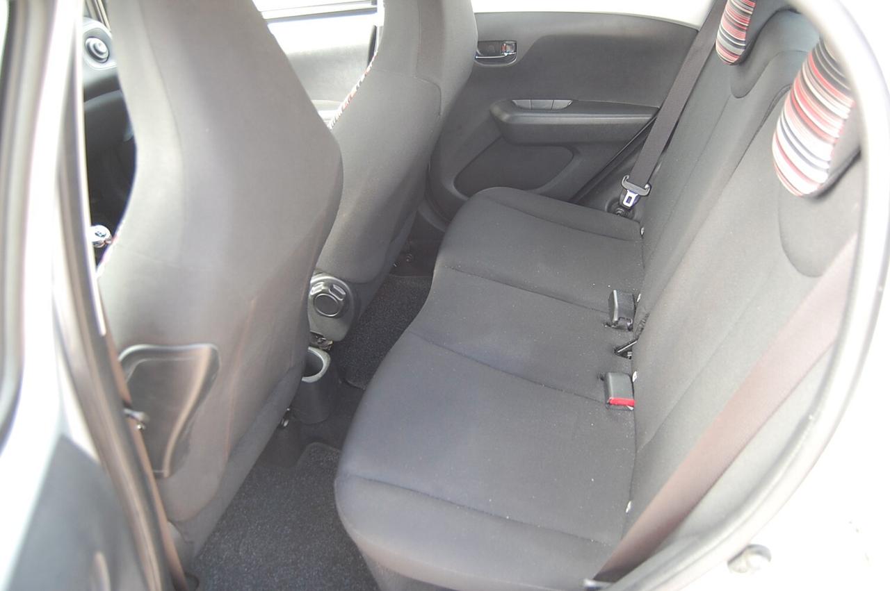 Citroen C1 VTi 72 S&S 5 porte Shine