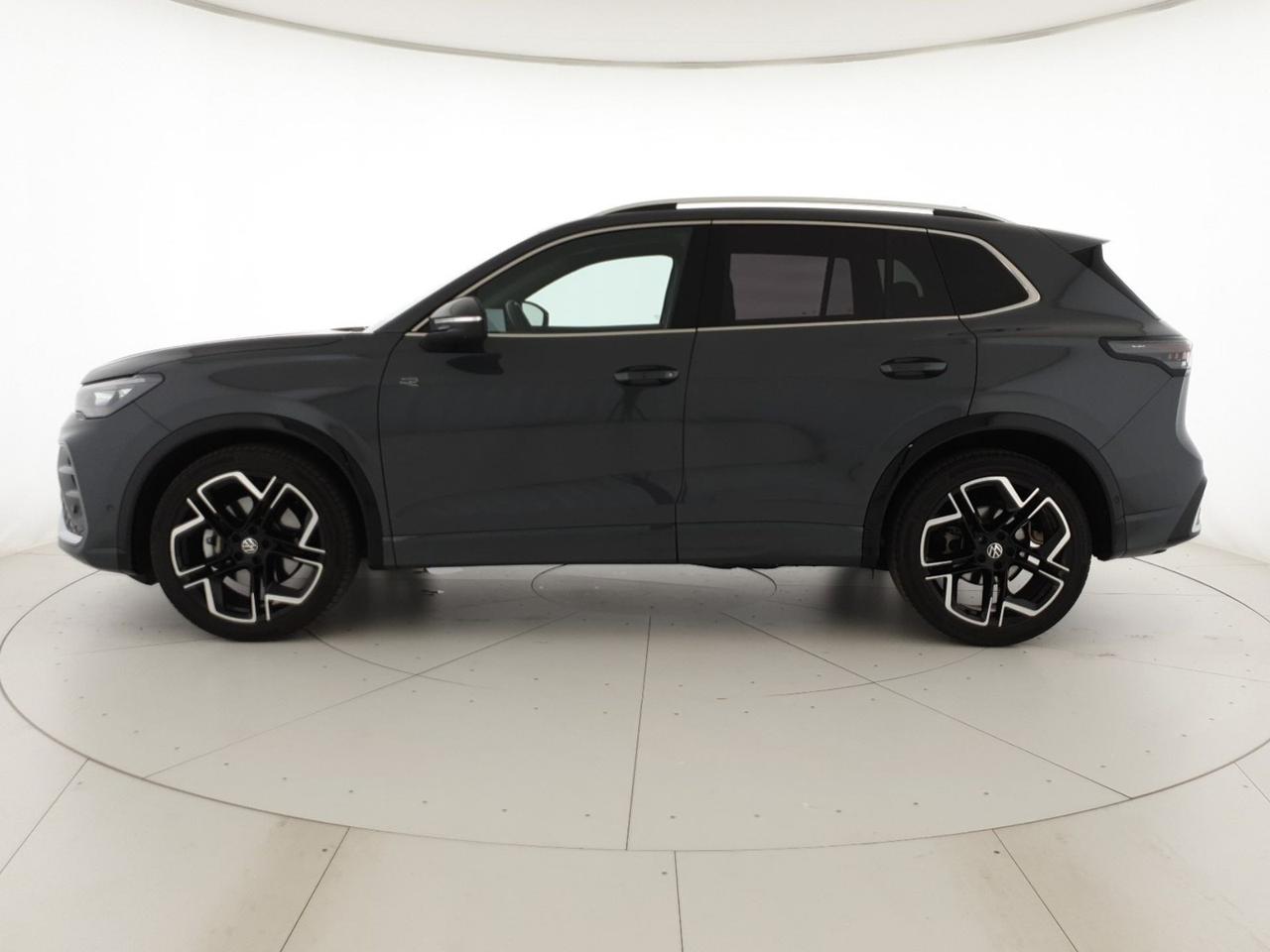 Volkswagen Tiguan 2.0 tdi r-line 150cv dsg