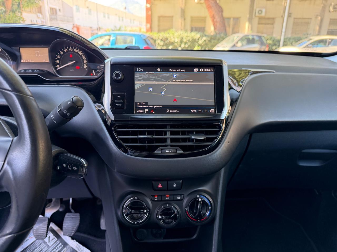 Peugeot 208 82CV 5 porte Allure