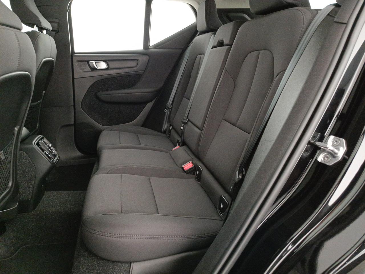 VOLVO XC40 2.0 b4 Momentum awd auto my21