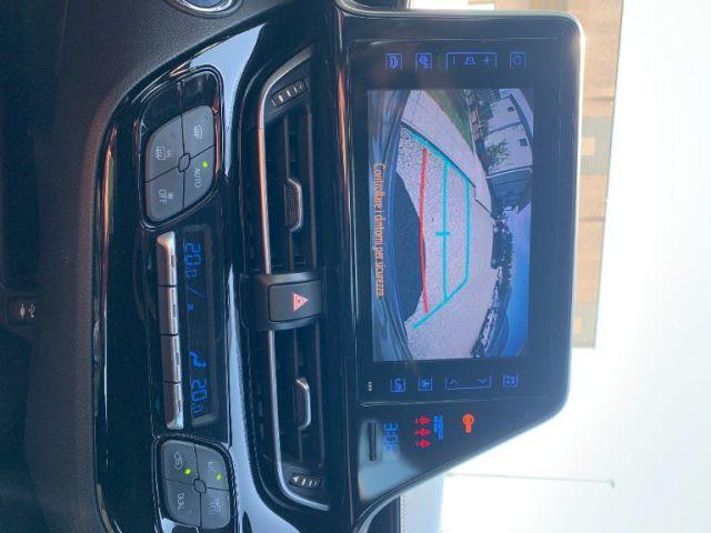 TOYOTA C-HR 1.8 Hybrid E-CVT Business