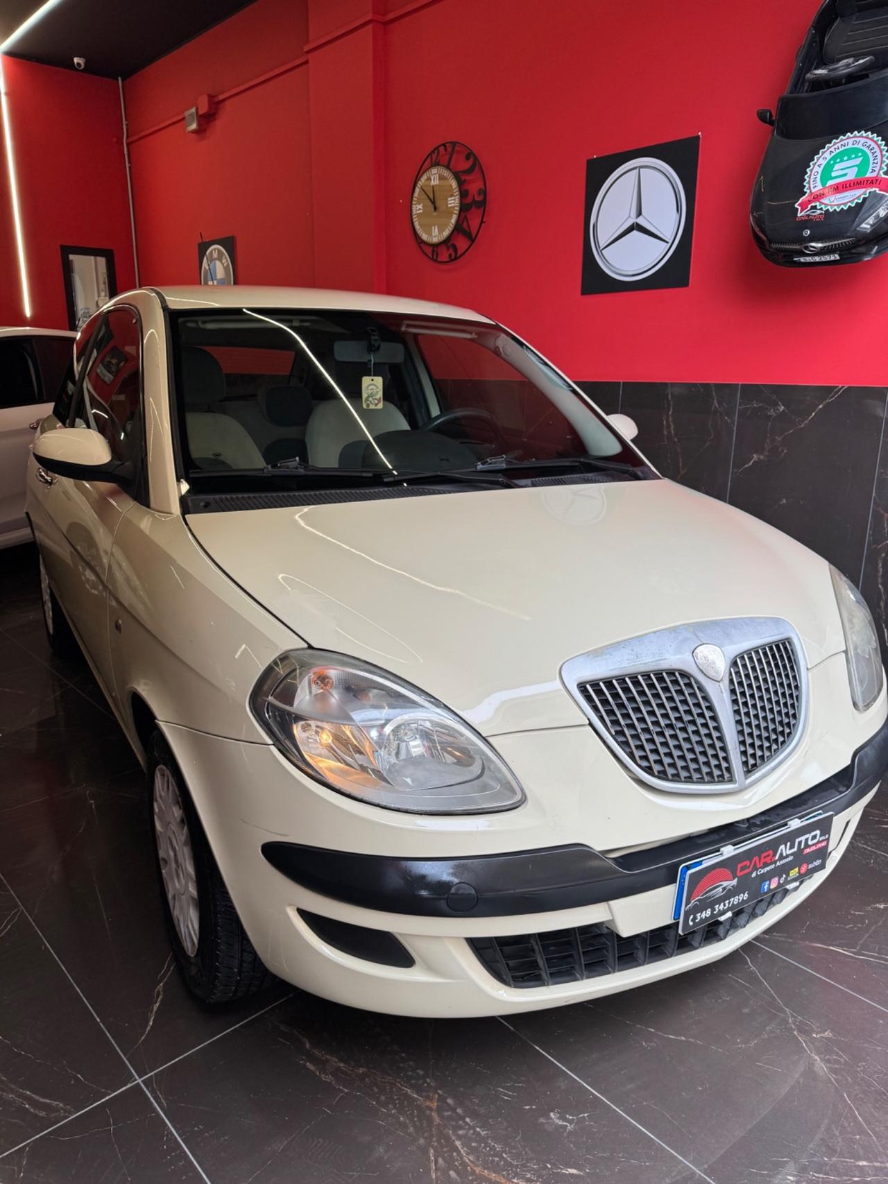 Lancia Ypsilon 1.2 Oro