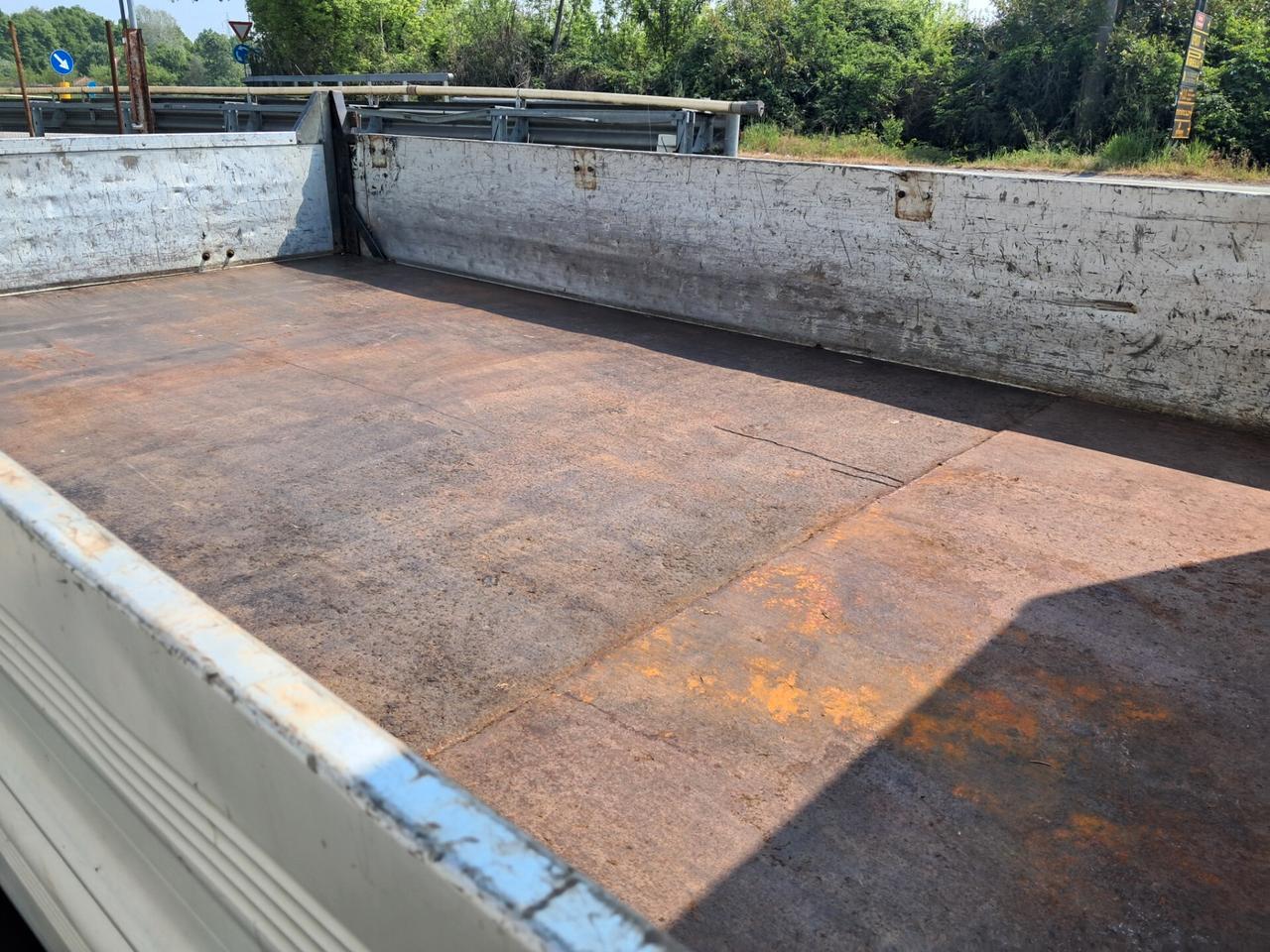 CABSTAR 3.0 RIBALTABILE TRILATERALE