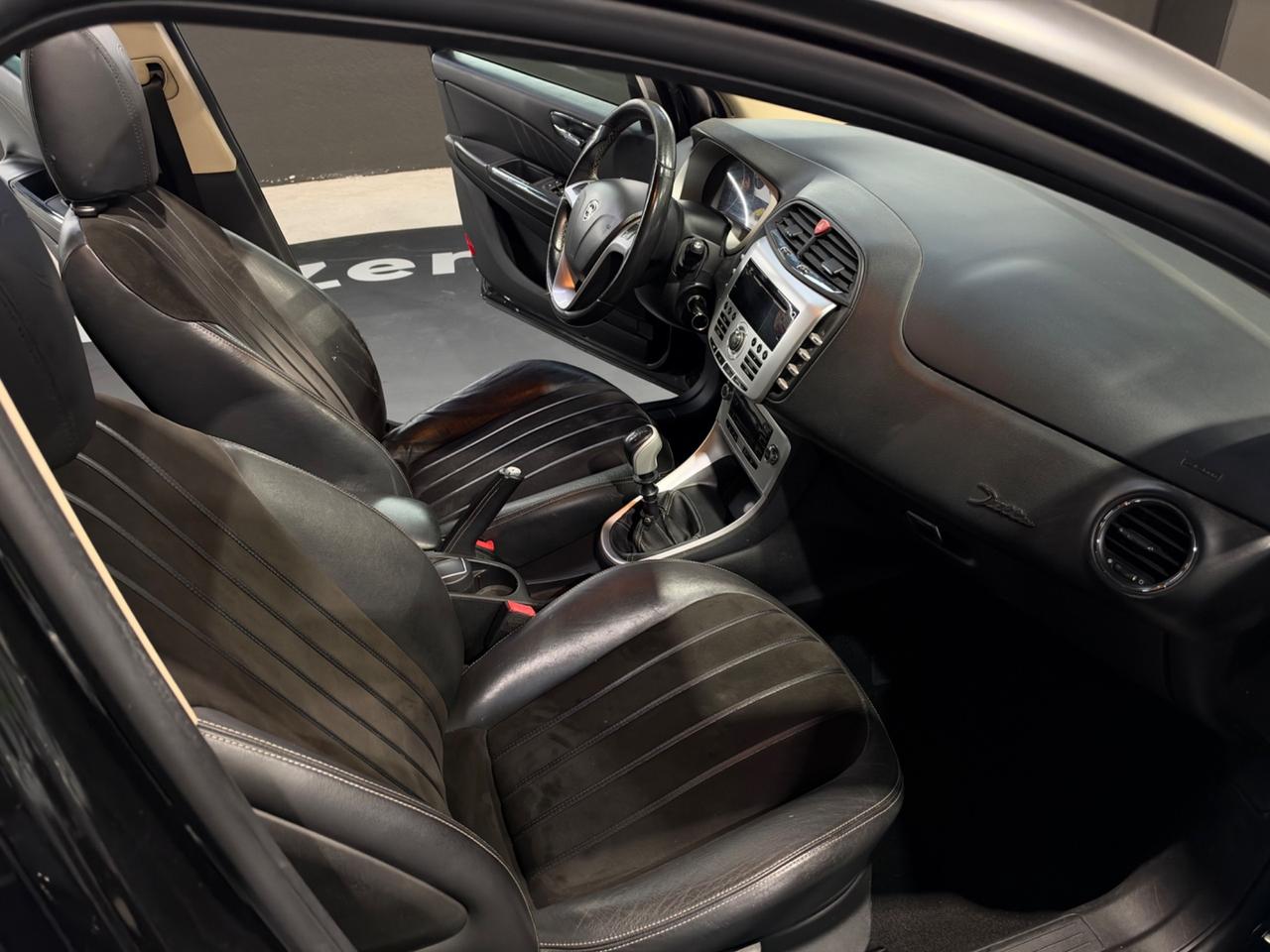 Lancia Delta 1.6 MJT DPF Platino