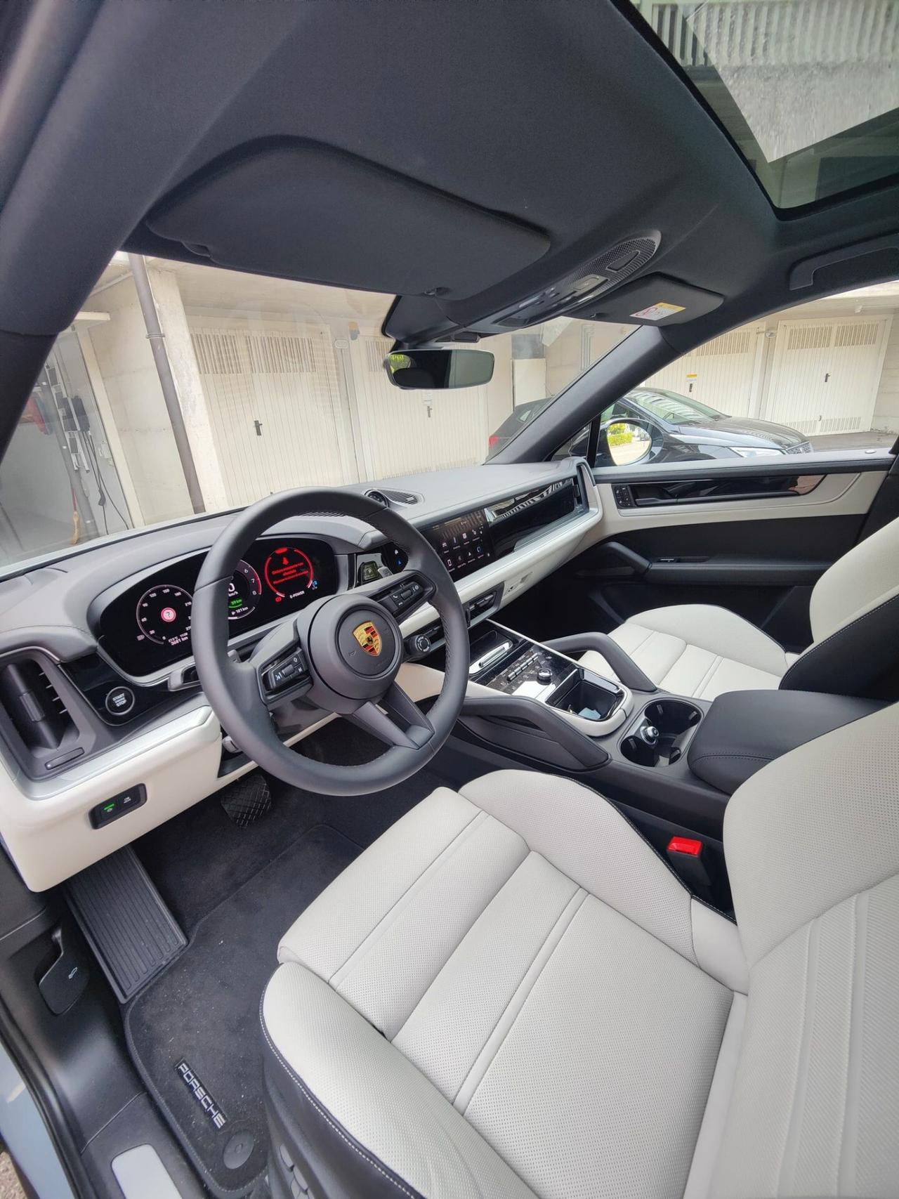 Porsche Cayenne Coupé 3.0 V6 E-Hybrid