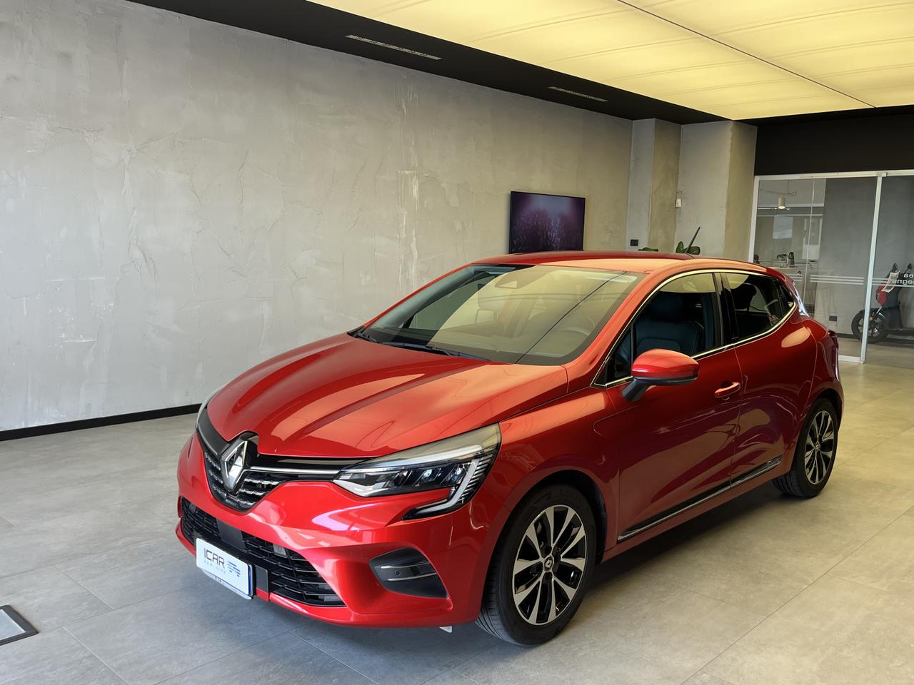 RENAULT Clio V 2019 - Clio 1.6 E-Tech hybrid Intens 140cv auto my21