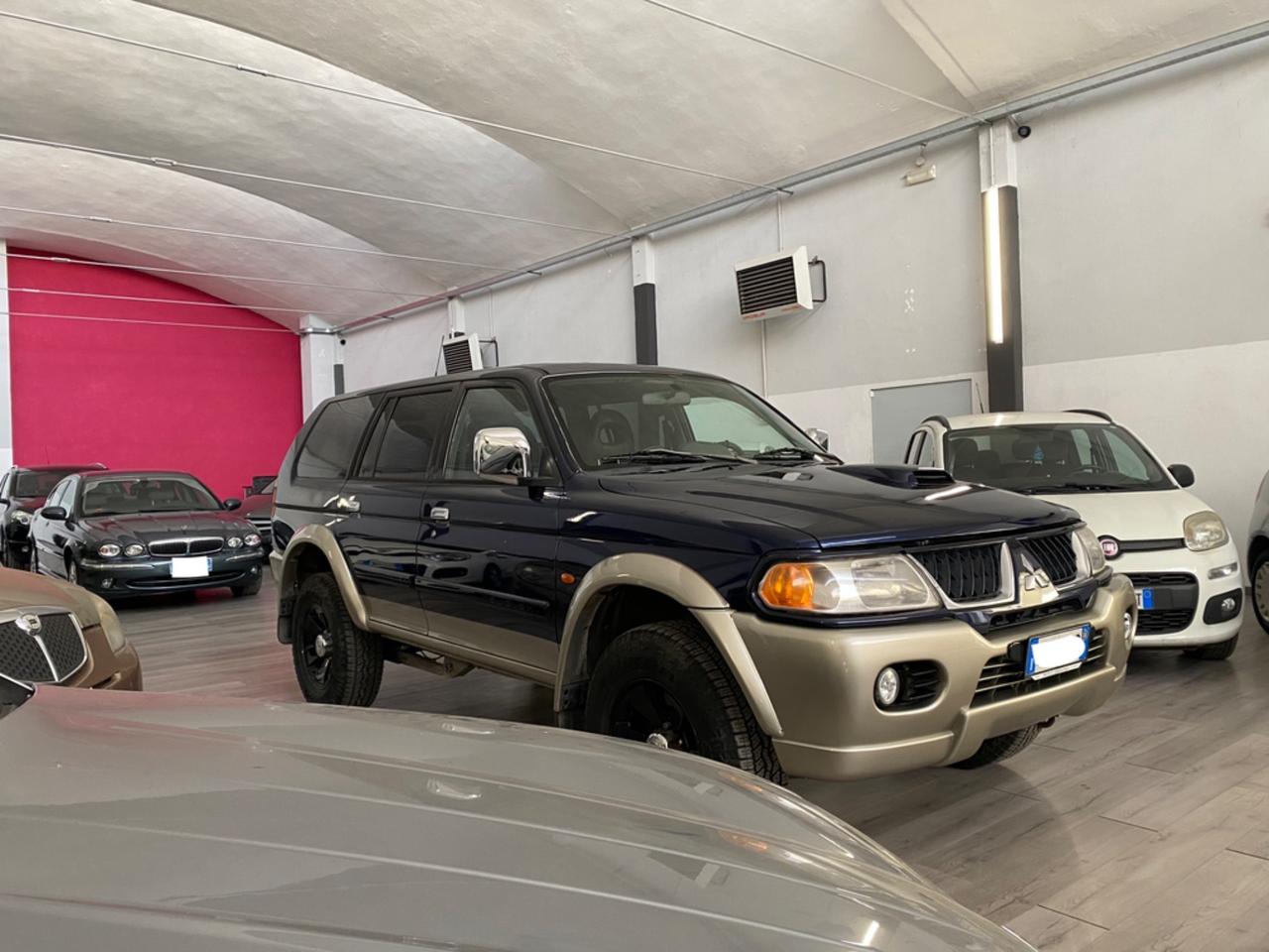 Mitsubishi Pajero Sport 2.5 TDI Instyle