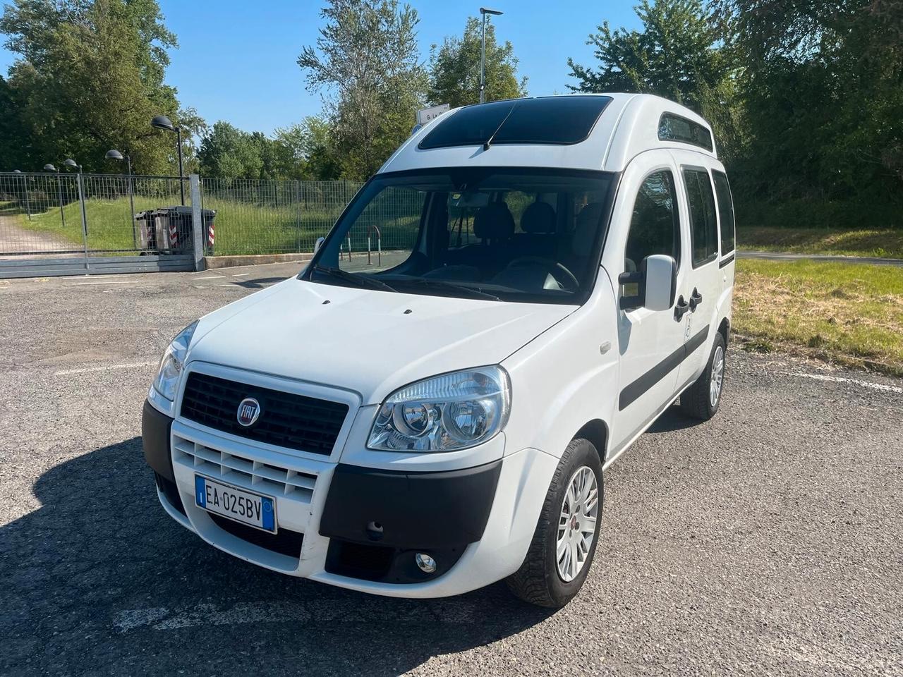 Fiat Doblo 1.4 BenzGpl, trasp.disabili, tetto alto - 2010