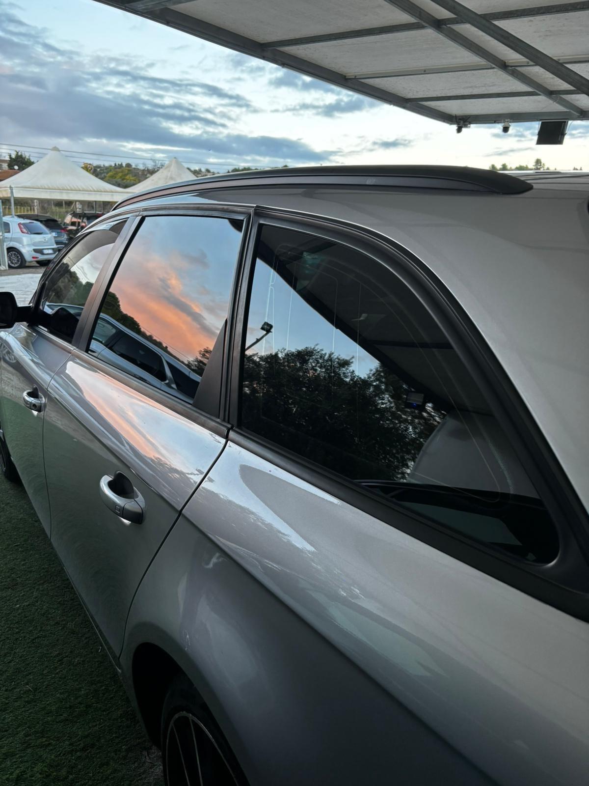 Audi A4 4a serie Avant 2.0 TDI ultra 136CV Business (100 kw)