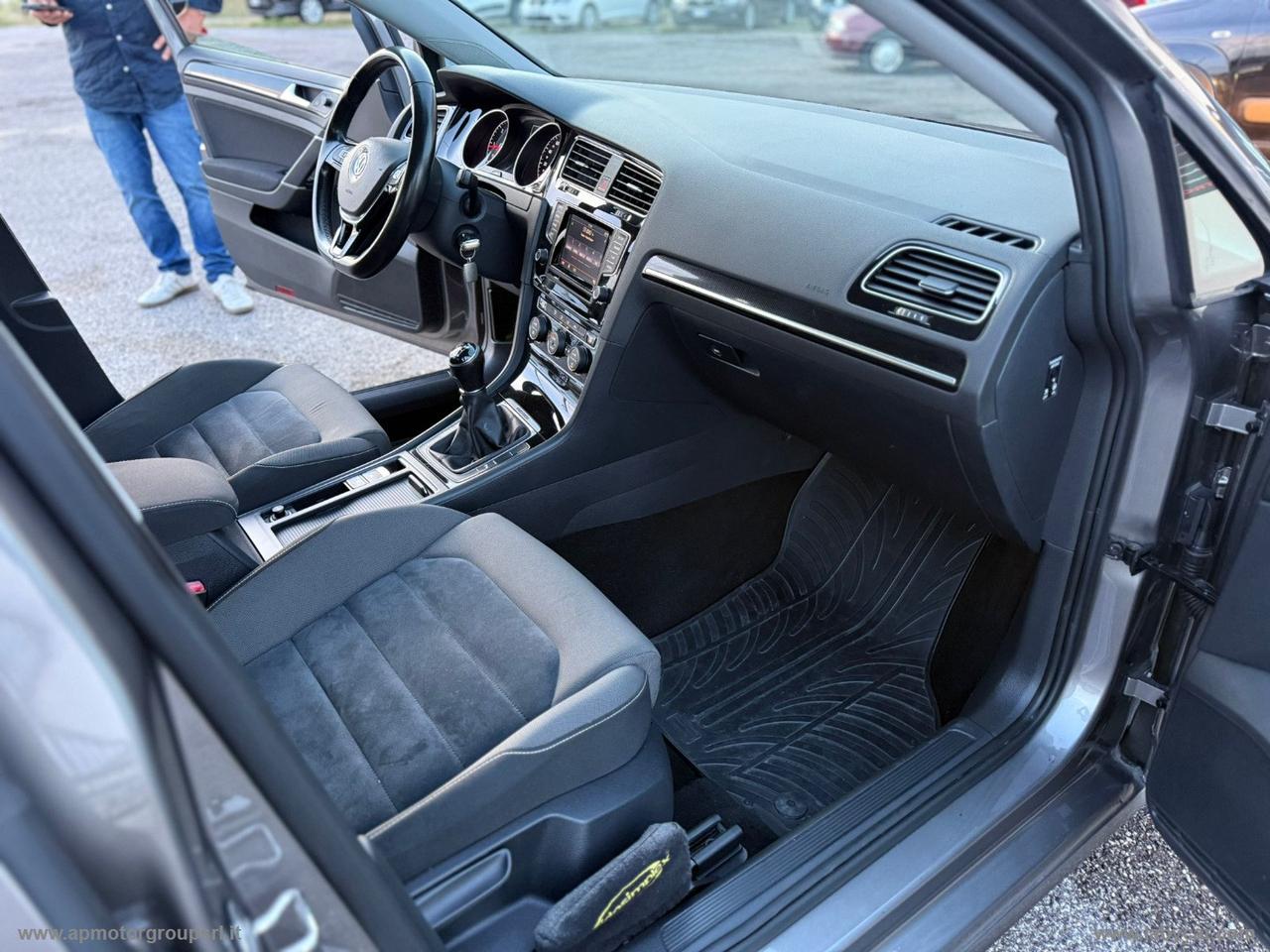 VOLKSWAGEN Golf 1.6 TDI 5 PORTE 4 MOTION BLUEMOTION TECHNOLOGY