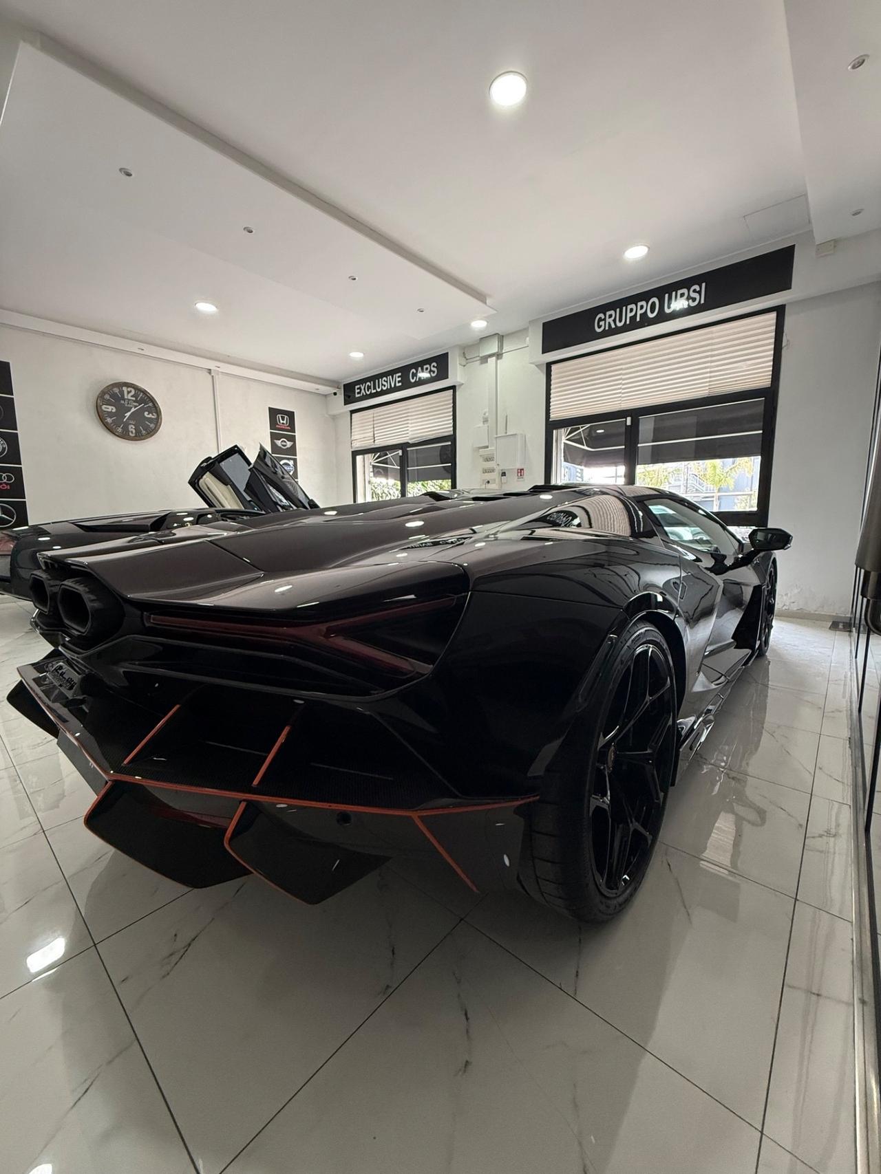 Lamborghini Revuelto 6.5 V12