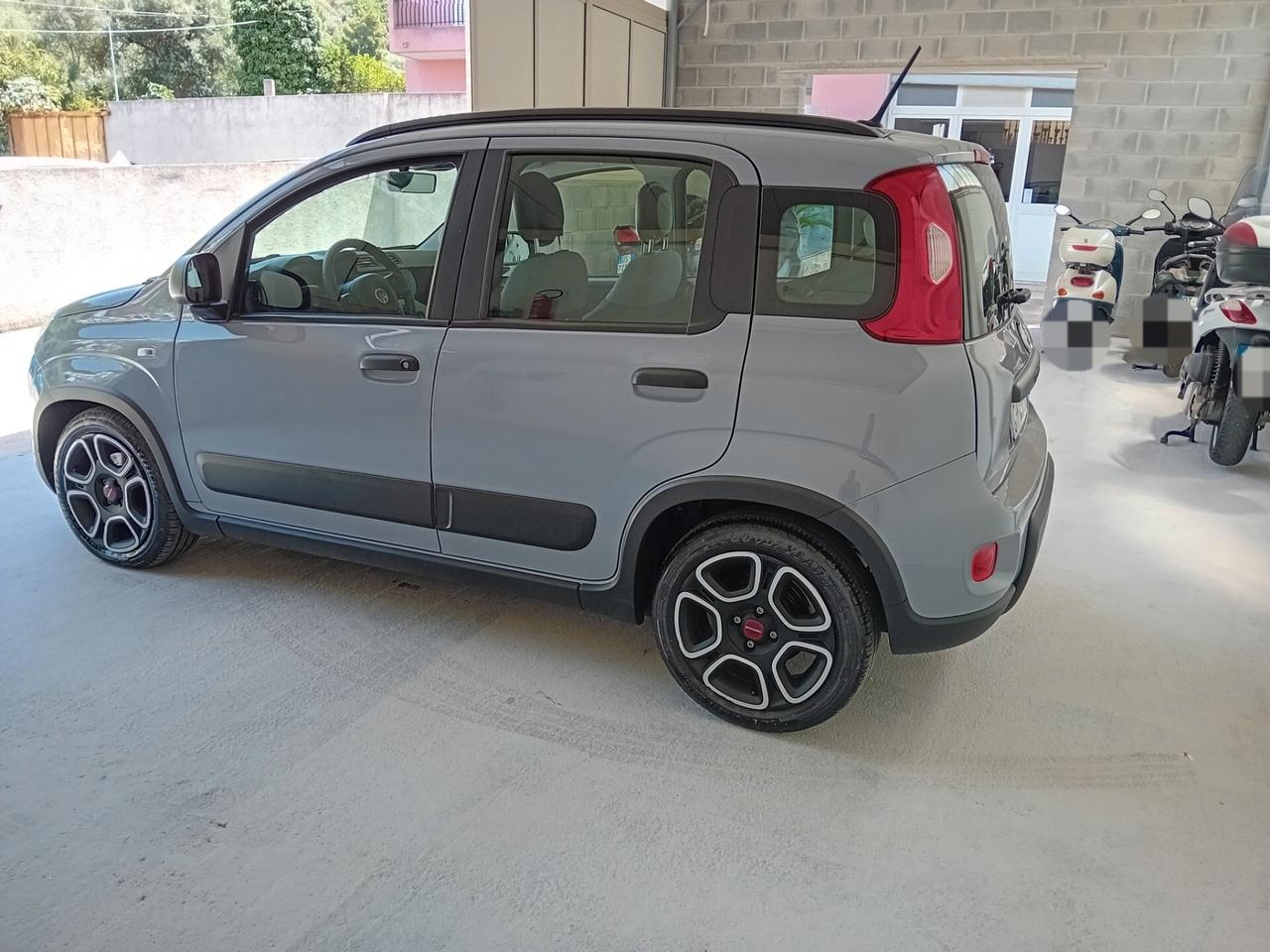 Fiat Panda 1.0 FireFly S&S Hybrid City Cross