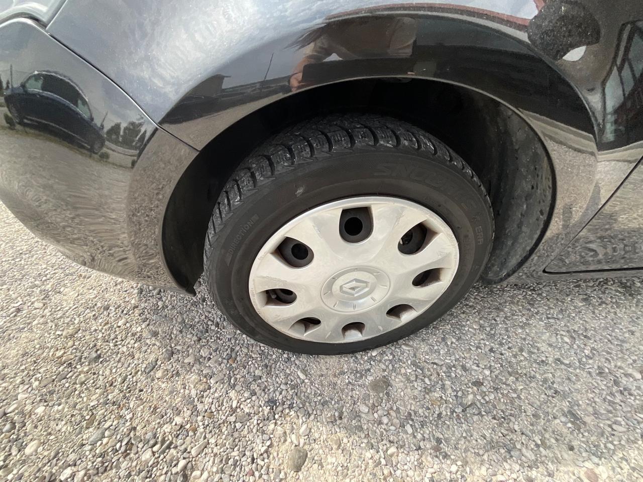 Renault Clio 1.2 16V SporTour Luxe