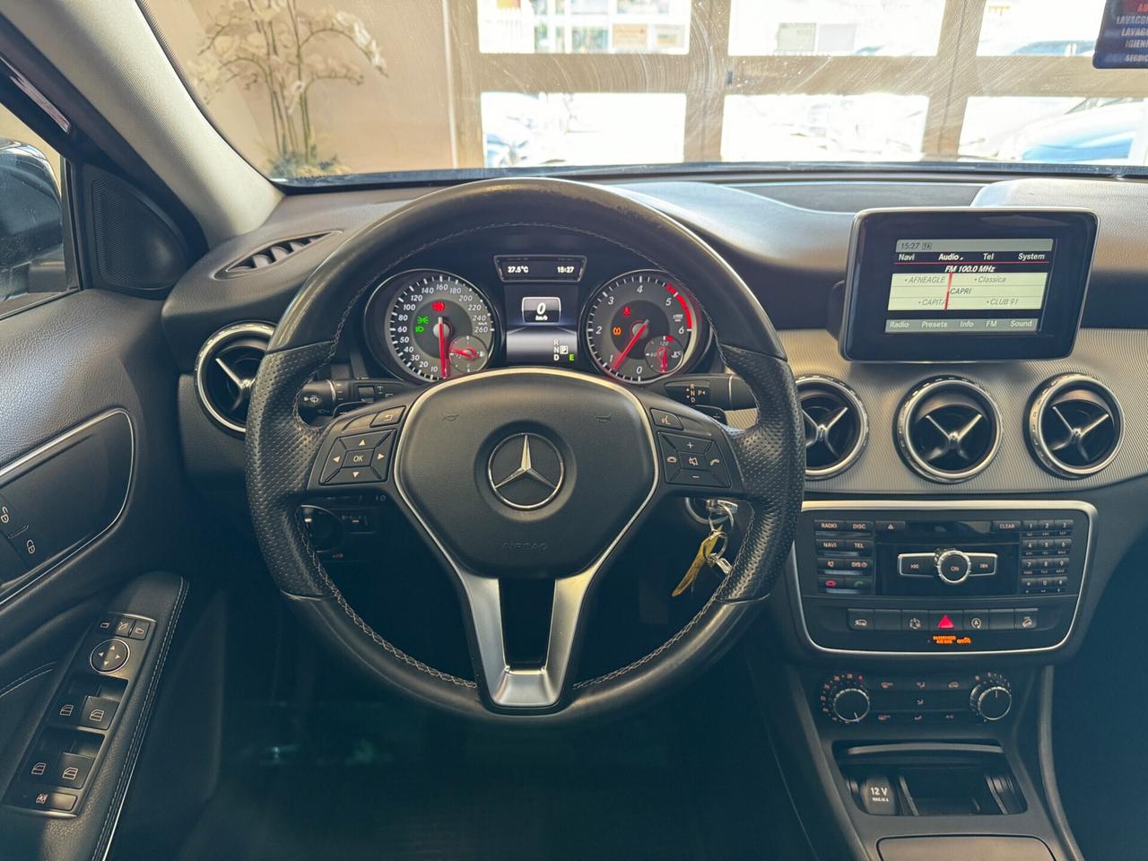 MERCEDES-BENZ GLA 200 d AUT. 4MATIC SPORT