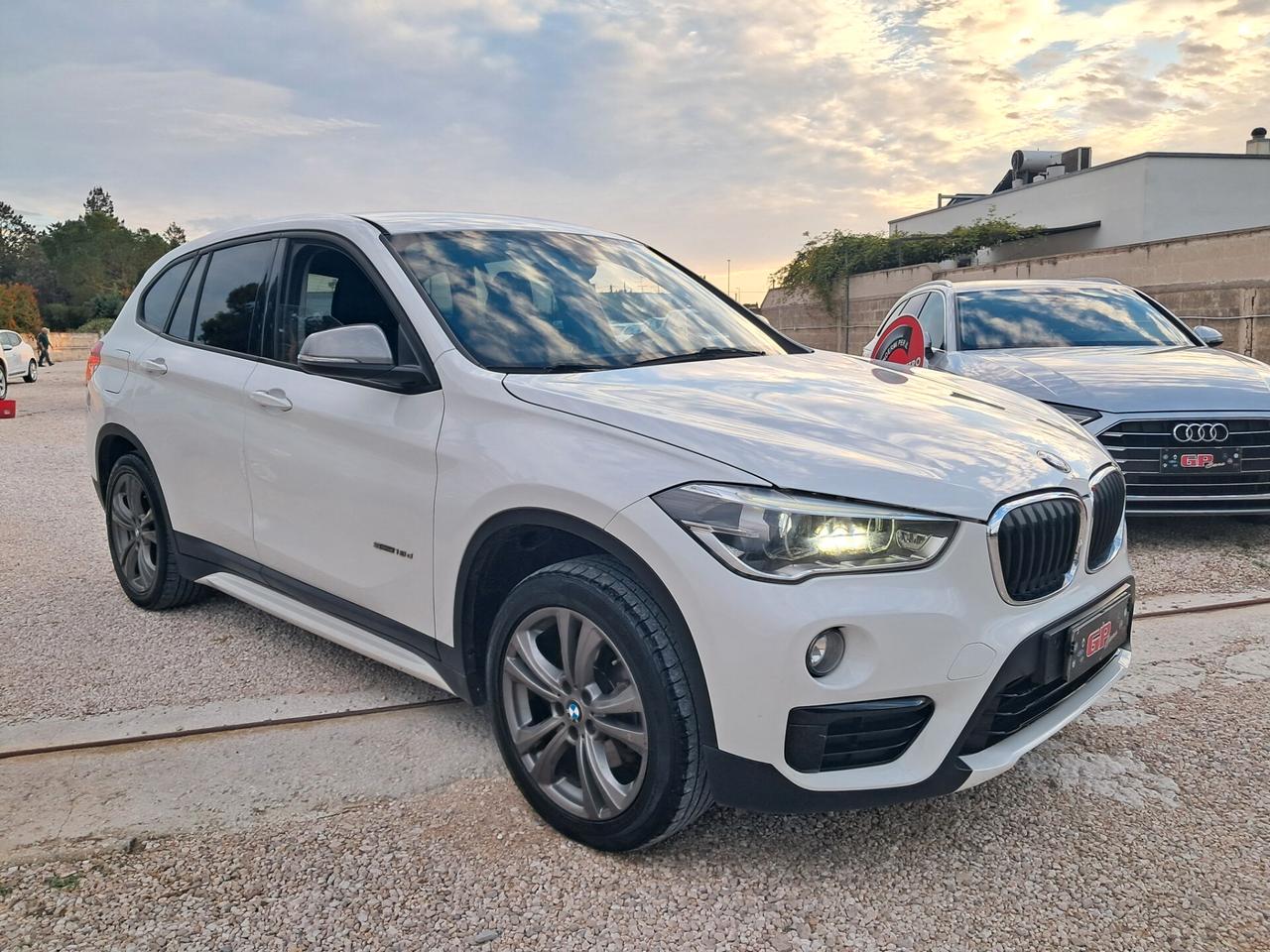 Bmw X1-18d- Sport *NAVY*LED*CRUISE